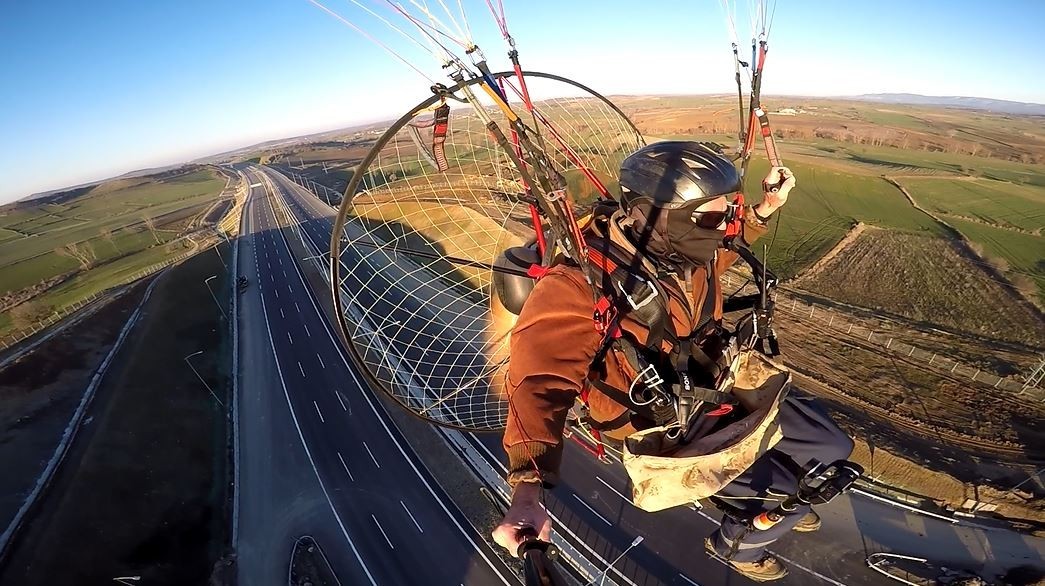 1915 Çanakkale Köprüsünü de içine alan İstanbul’u Kuzey Ege’ye bağlayacak olan prestij projesinin Tekirdağ-Çanakkale otoyolu kesimi paramotor ...