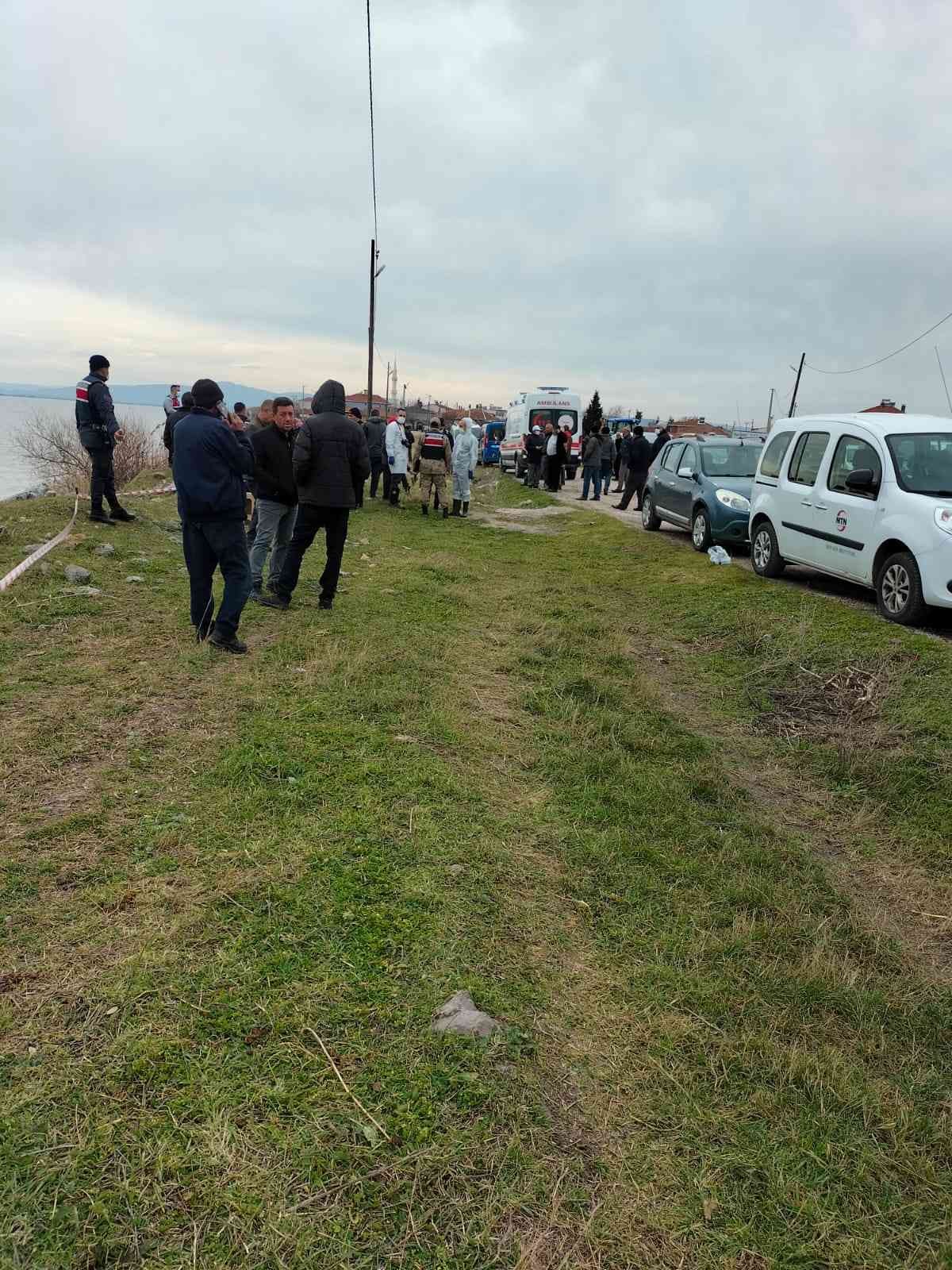 Balıkesir’in Manyas ilçesinde avlanmak üzere tekneyle Manyas Gölü’ne açılan balıkçının 36 gün sonra cansız bedeni bulundu. Manyas ilçesi, kırsal ...