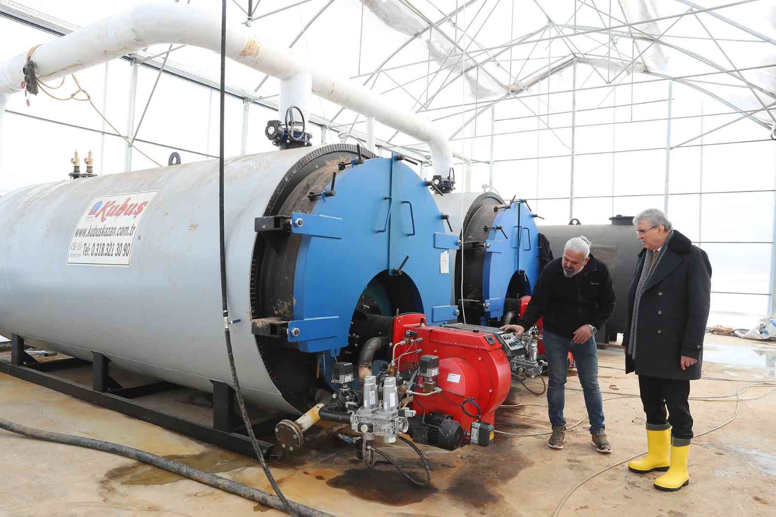 Sakarya Büyükşehir Belediyesi’nin toplamda 46 dönüm üzerine kurduğu Seracılık Mükemmeliyet Merkezi faaliyete geçiyor. Başkan Yüce, “Bu projeyle ...