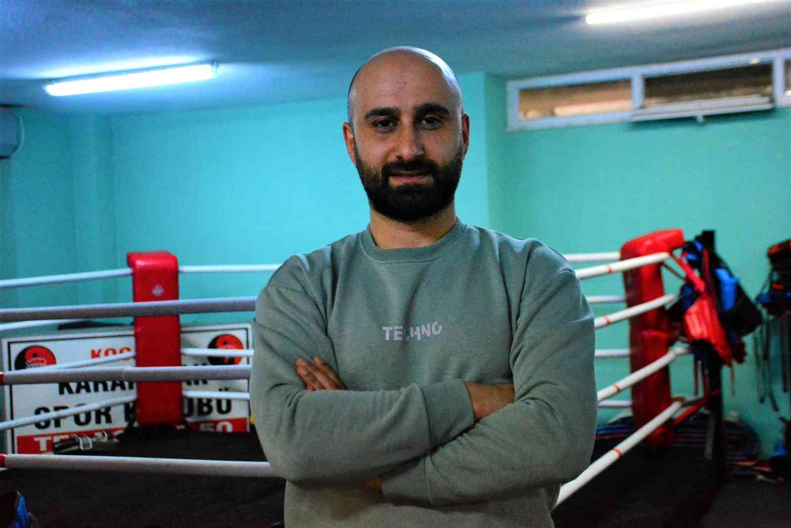 Wushu kung fu milli sporcusu Mehmet Demirci, geçtiğimiz günlerde düzenlenen Wushu Türkiye Şampiyonası’nda ipi göğüsleyerek 9. şampiyonluğunu elde ...