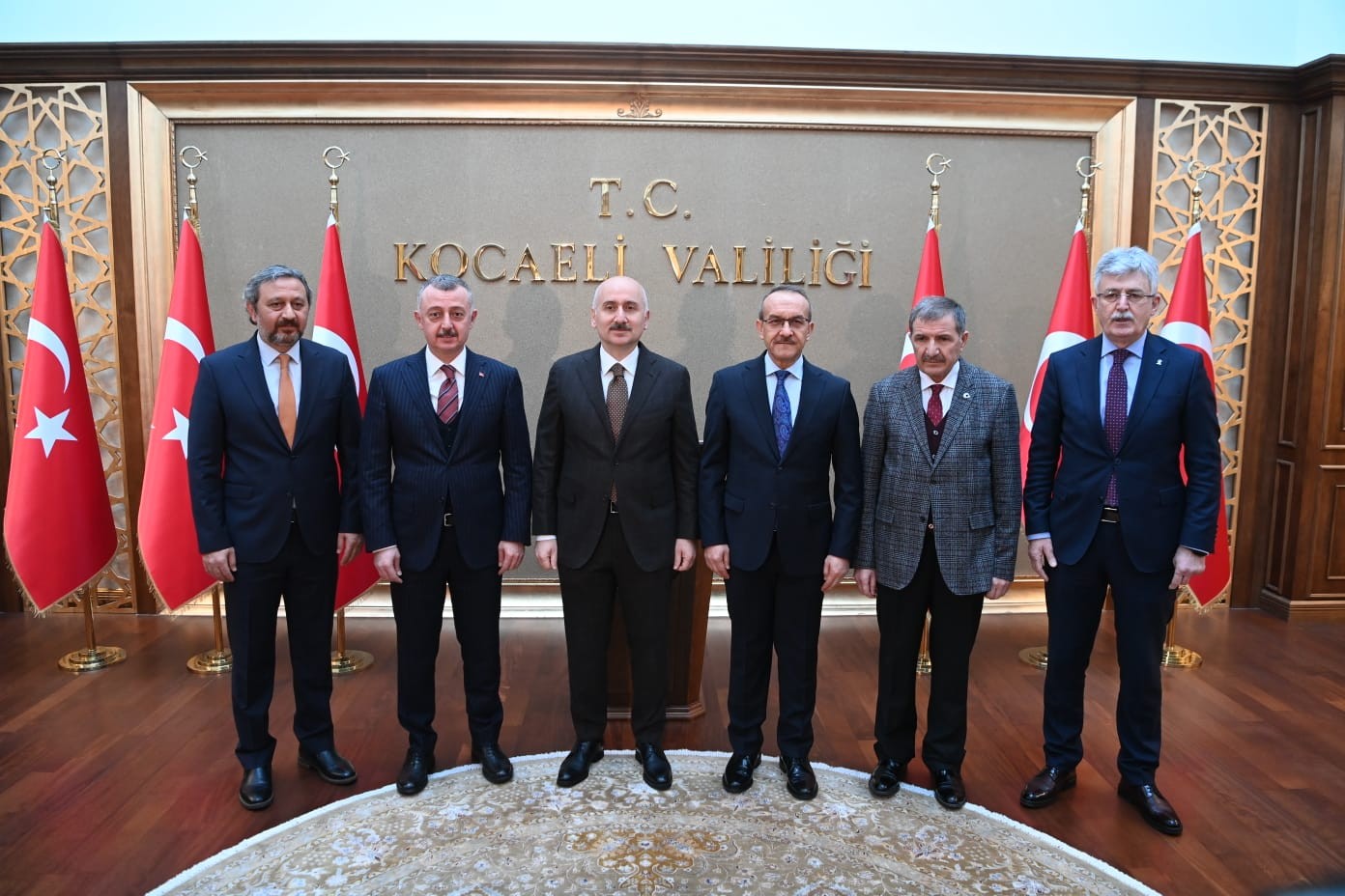 6A uydumuzla birlikte kendi uydusuyla uzayda temsil edilen 10 ülke arasına girmiş olacak" dedi. Ulaştırma ve Altyapı Bakanı Adil Karaismailoğlu ...