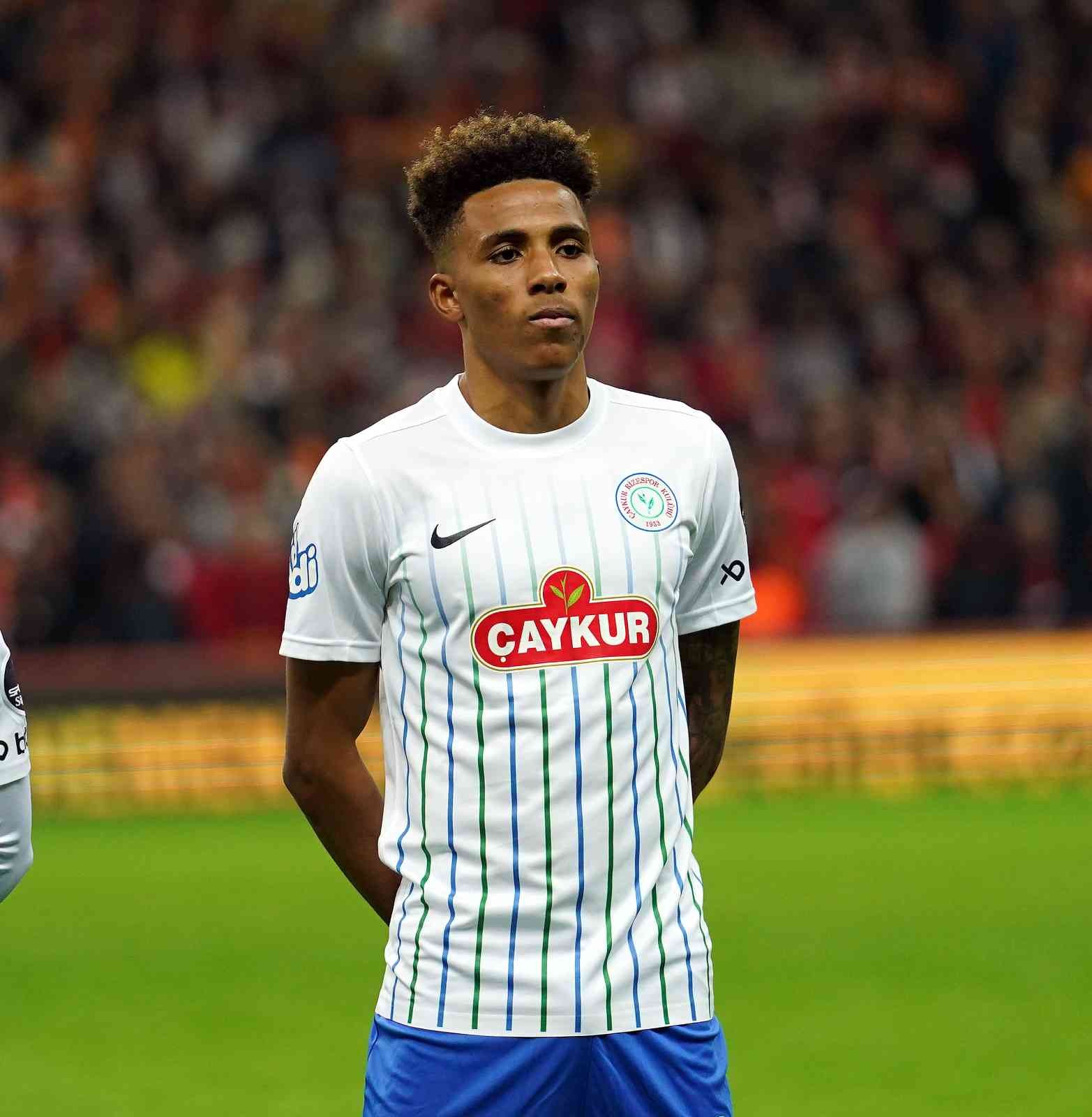 Çaykur Rizespor Teknik Direktörü Bülent Korkmaz ile Portekizli futbolcu Gedson Fernandes, eski takımı Galatasaray’a rakip oldu. Sarı-kırmızılı ...