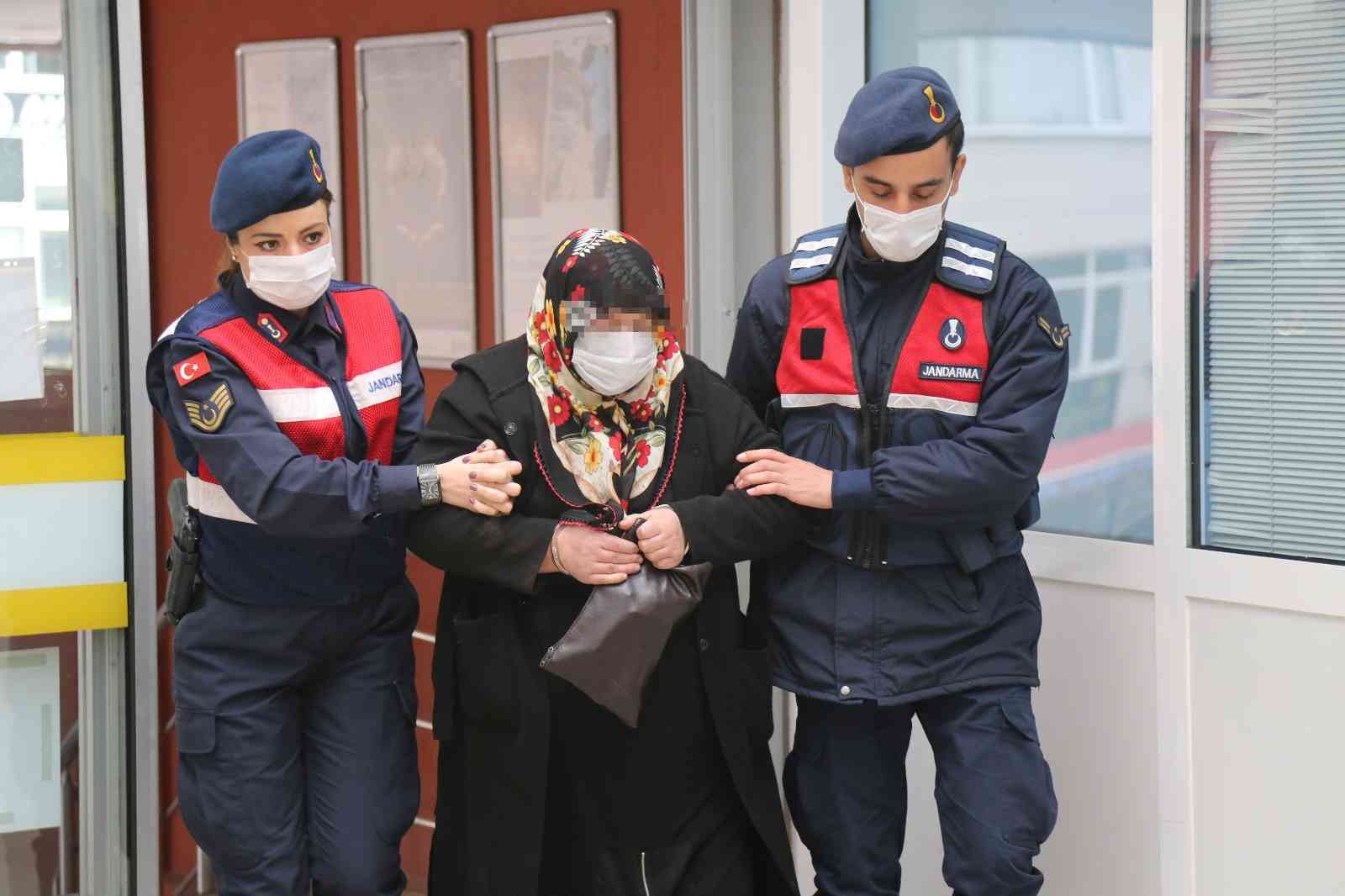 Kocaeli’de ablasıyla tartışan eniştesini silahla vurarak ölümüne sebep olan sanık Mehmet Emin Ö. hakkında mütalaa açıklandı. Cumhuriyet savcısı ...