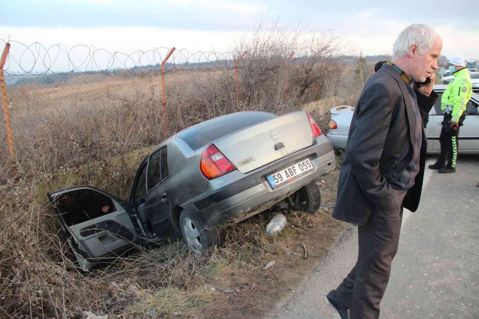 Tekirdağ’ın Malkara ilçesi’nde iki otomobilin çarpışması sonucu meydana gelen trafik kazasında bir kişi yaralandı. Kaza, Malkara-Hayrabolu yolu ...