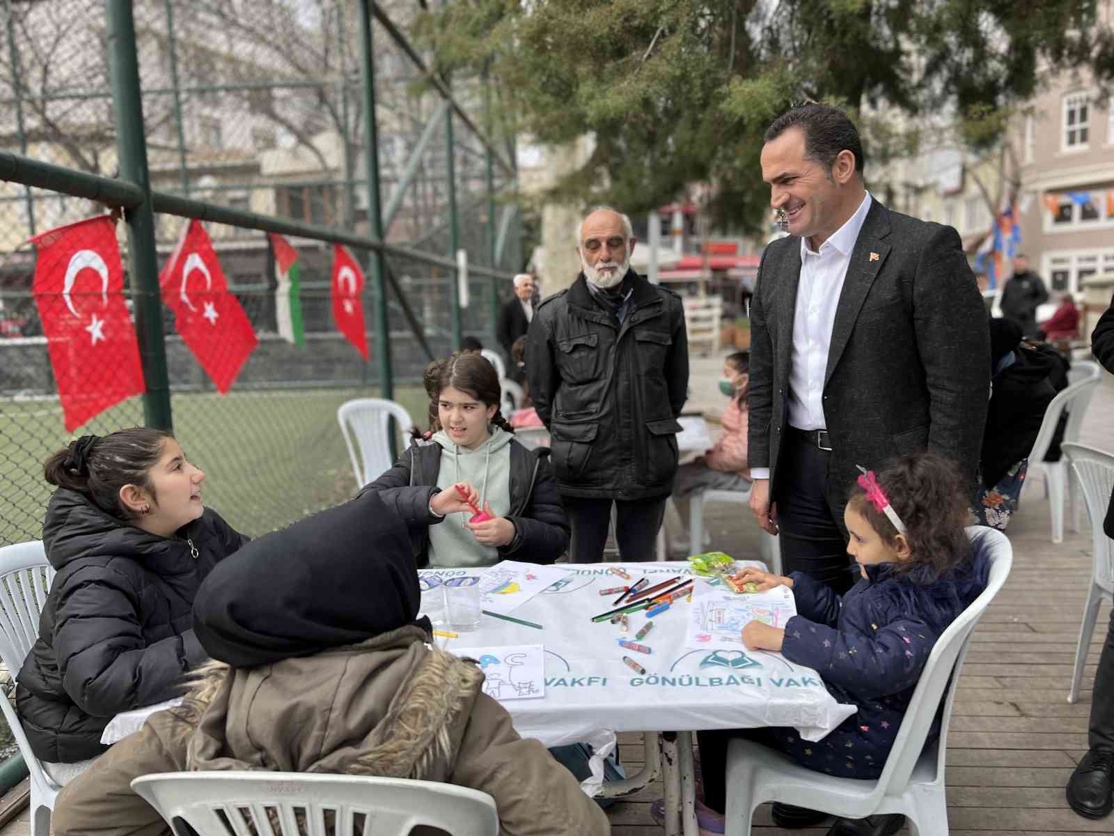 Miraç Kandili münasebetiyle Hucurat Hareketi, farkındalık çalışması kapsamında 3 gün sürecek olan “Kudüs Miraç Grafik Tasarım" sergisini ...