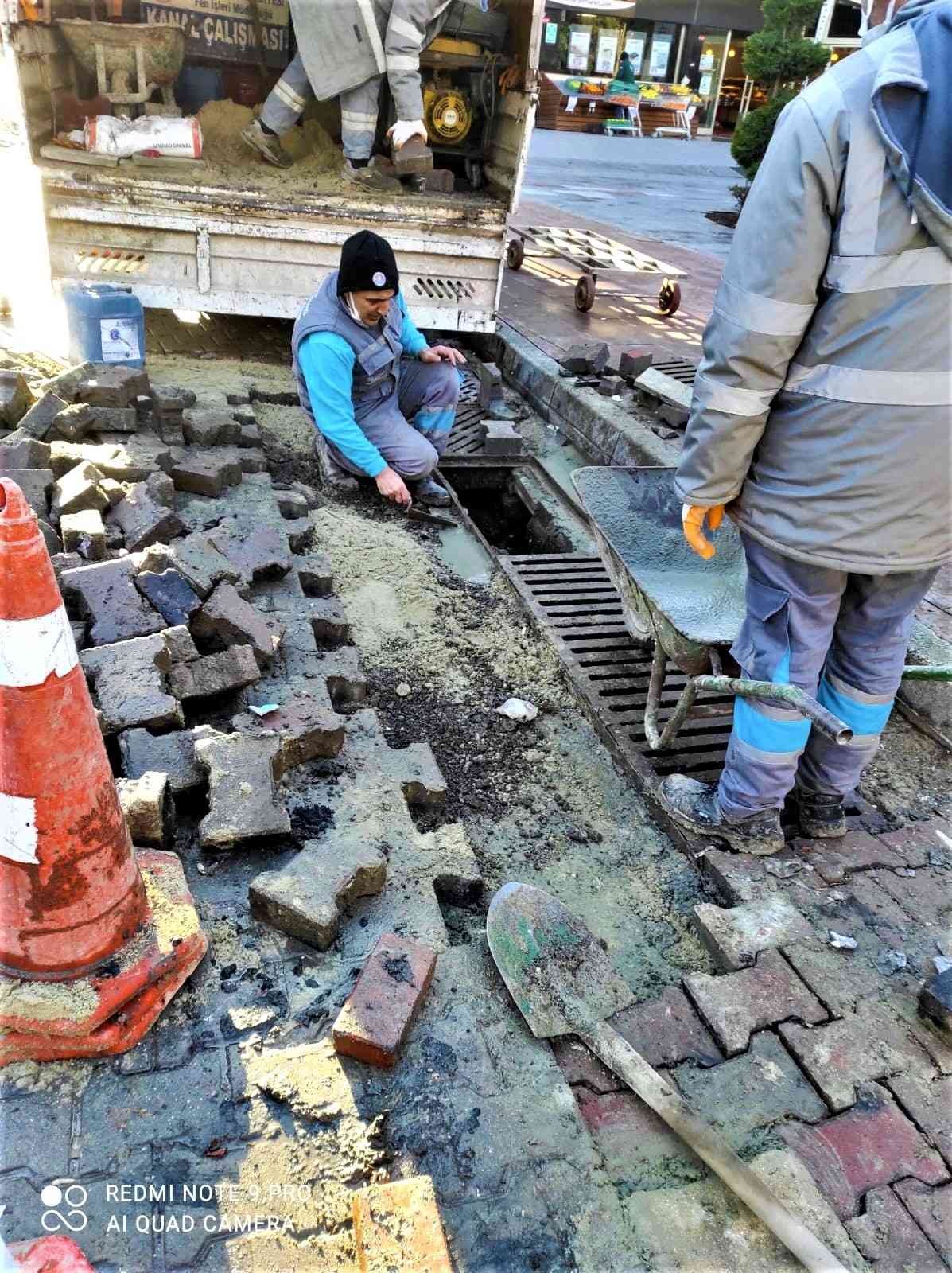 Maltepe Belediyesi Fen İşleri Müdürlüğü’ne bağlı uzman ekipler tarafından, şubat ayı boyunca Maltepe’nin Altayçeşme, Bağlarbaşı, Başıbüyük ...