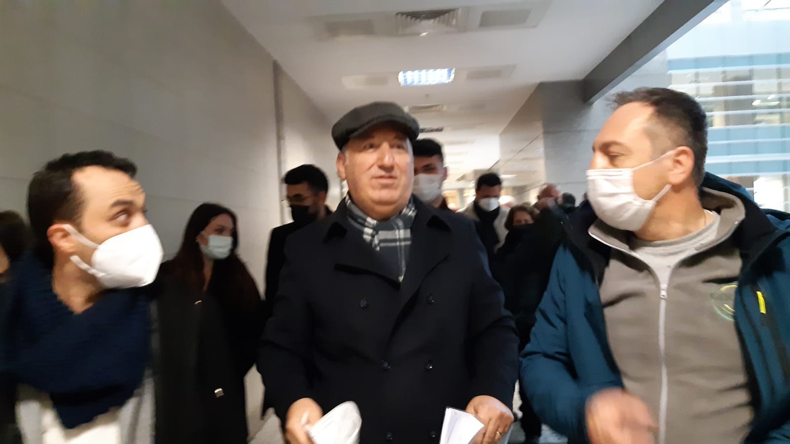 Emekli Tümamiral Cem Gürdeniz, 103 amiral tarafından yayınlanan ‘Montrö Bildirisi’ne ilişkin Ankara’da açılan dava kapsamında İstanbul’da talimat ...