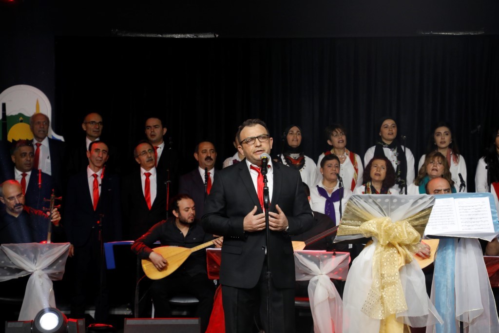 İnegöl Belediyesi, Şubat ayı kültür sanat etkinlikleri kapsamında Türk Halk Müziği Korosu ve Türk Halk Müziğinin başarılı yorumcularından TRT Ses ...