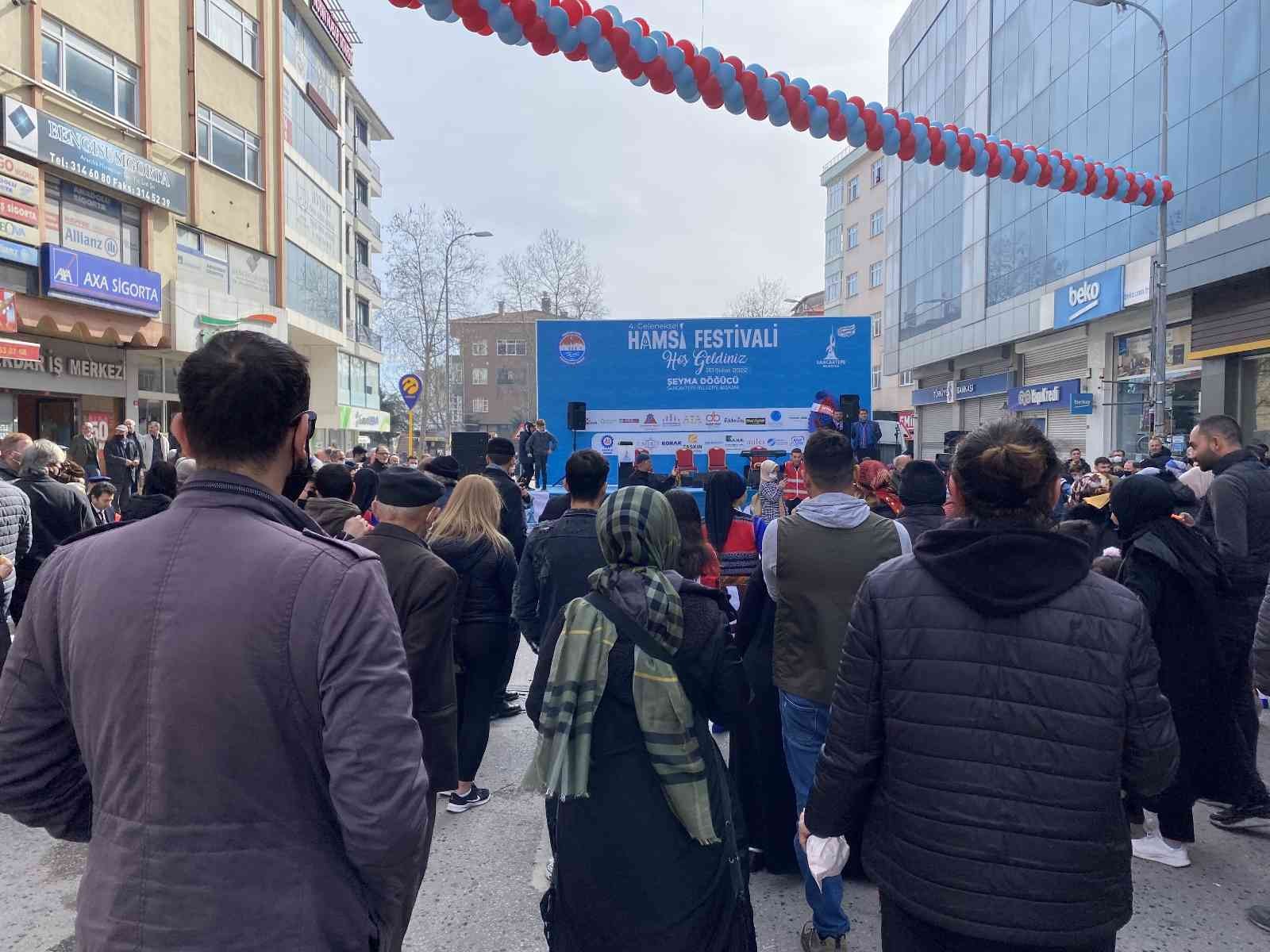 Sancaktepe Belediyesi ve Sancaktepe Trabzonlular Derneği’nin 4’üncüsünü düzenlediği Hamsi Festivali’nde vatandaşlara 7 ton hamsi ikram edildi ...