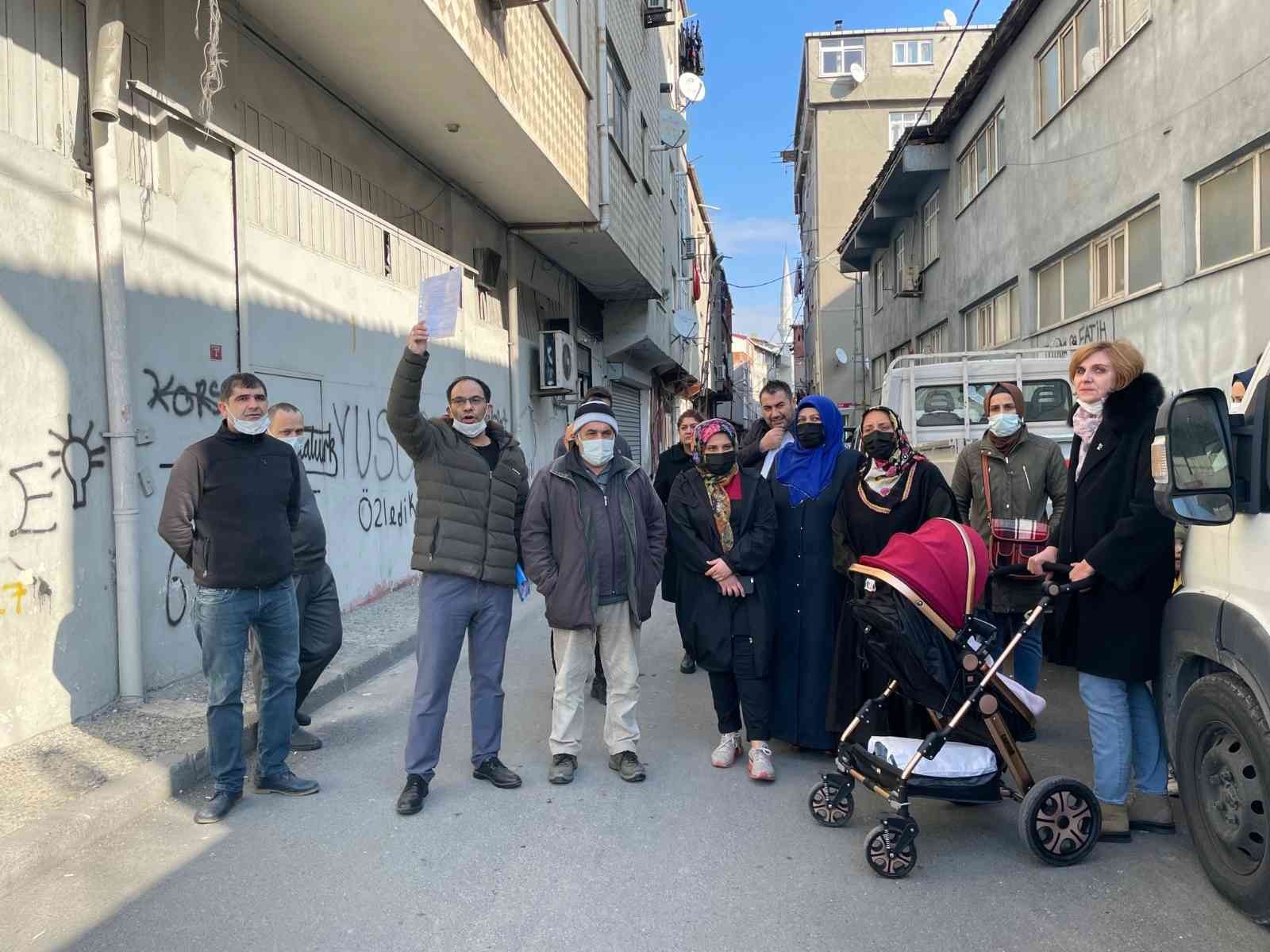 Sarıyer Huzur Mahallesi sakinleri yaklaşık 1 yıl önce stüdyoya çevrilen daireden gece gündüz demeden gelen gürültüye isyan etti. Stüdyoya ...