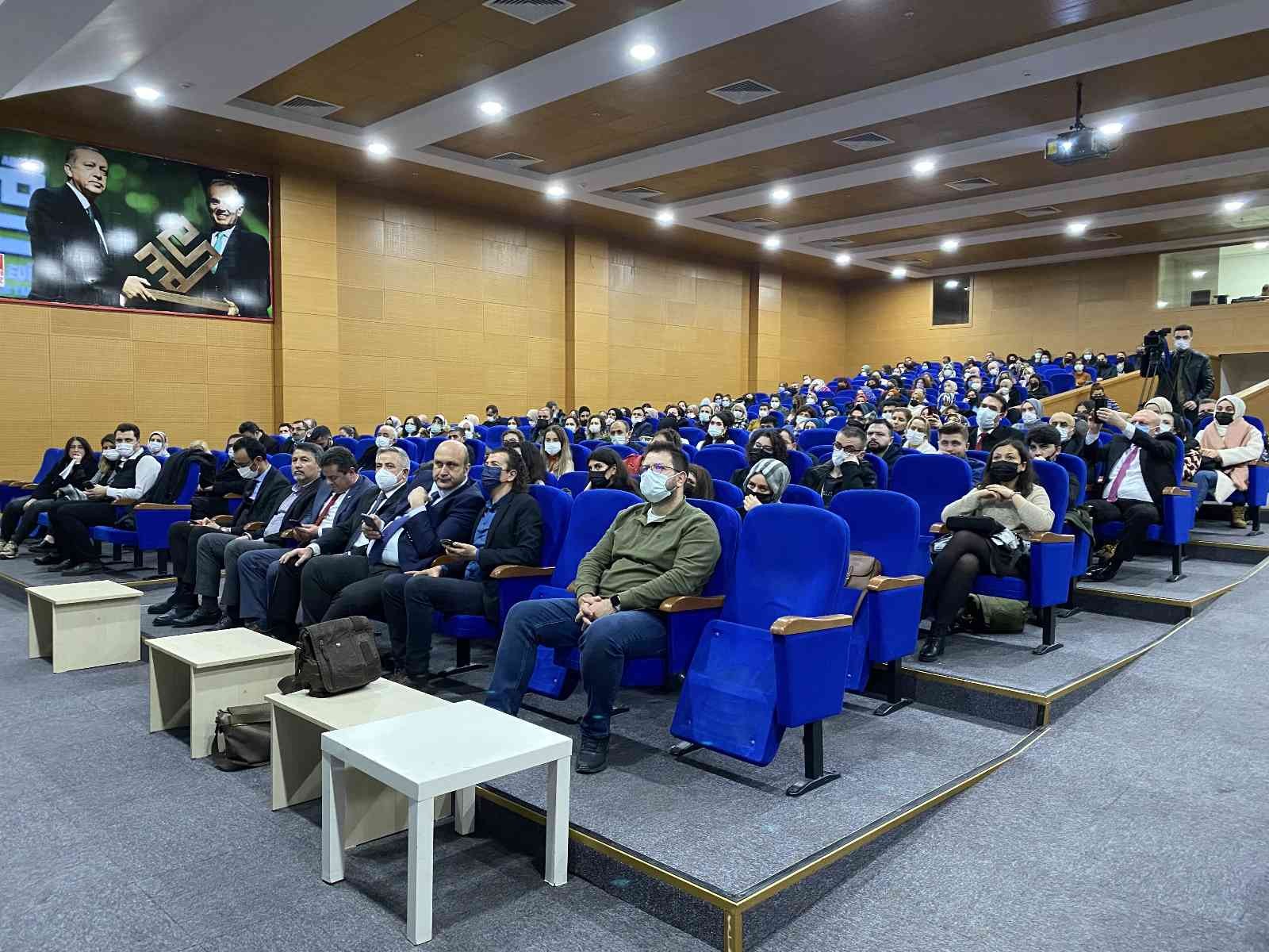 Türkiye’nin çeşitli illerinde yüz yüze ve dijital ortamlarda öğretmen eğitimlerine devam eden SODİMER, "Özel Eğitim" konulu ilk öğretmen ...