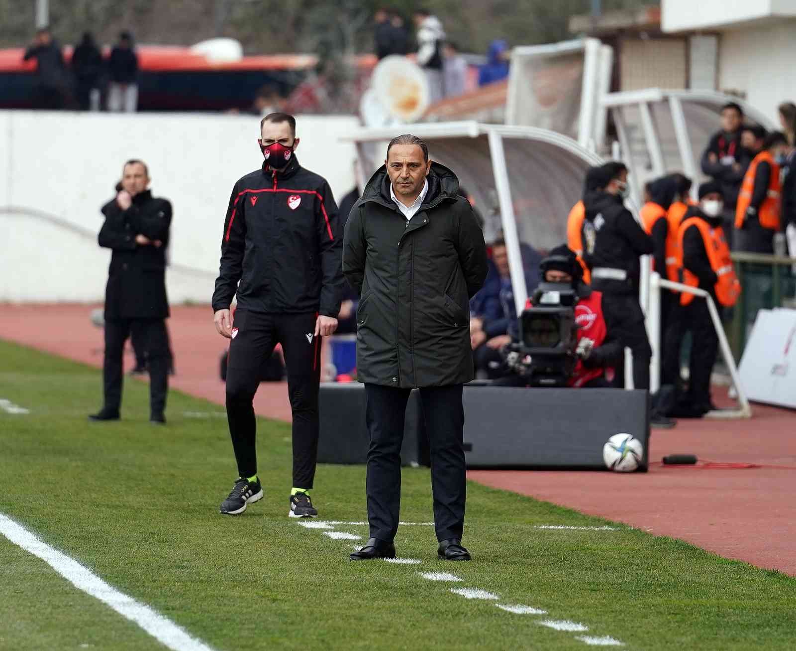 Spor Toto 1. Lig’in 27. haftasında Ümraniyespor, sahasında Samsunspor ile karşılaştı. İstanbul ekibi sahadan 3-1 galip ayrıldı. Maçtan dakikalar ...