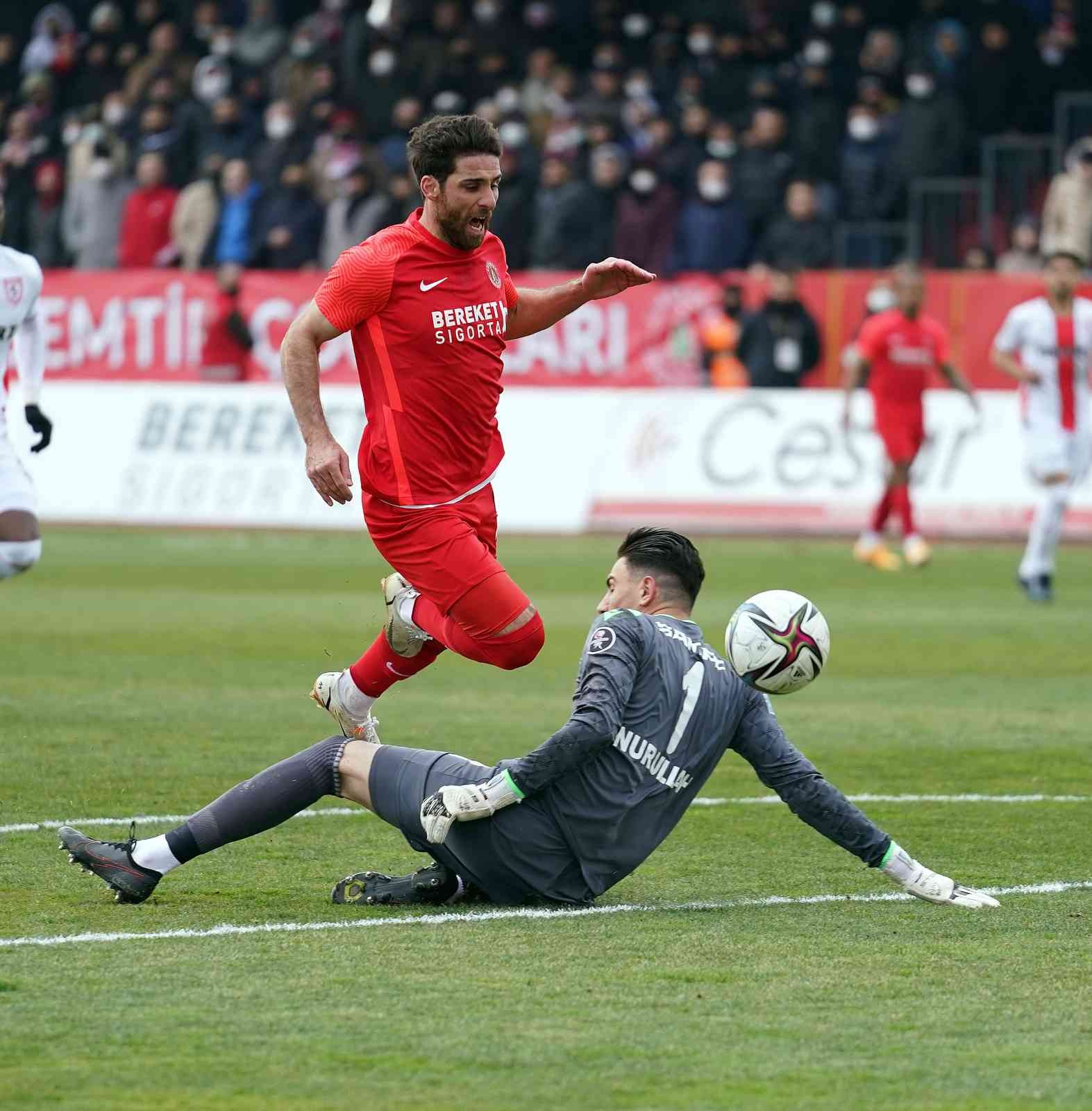 Spor Toto 1. Lig’in 27. haftasında Ümraniyespor, sahasında Samsunspor ile karşılaştı. İstanbul ekibi sahadan 3-1 galip ayrıldı. Maçtan dakikalar ...