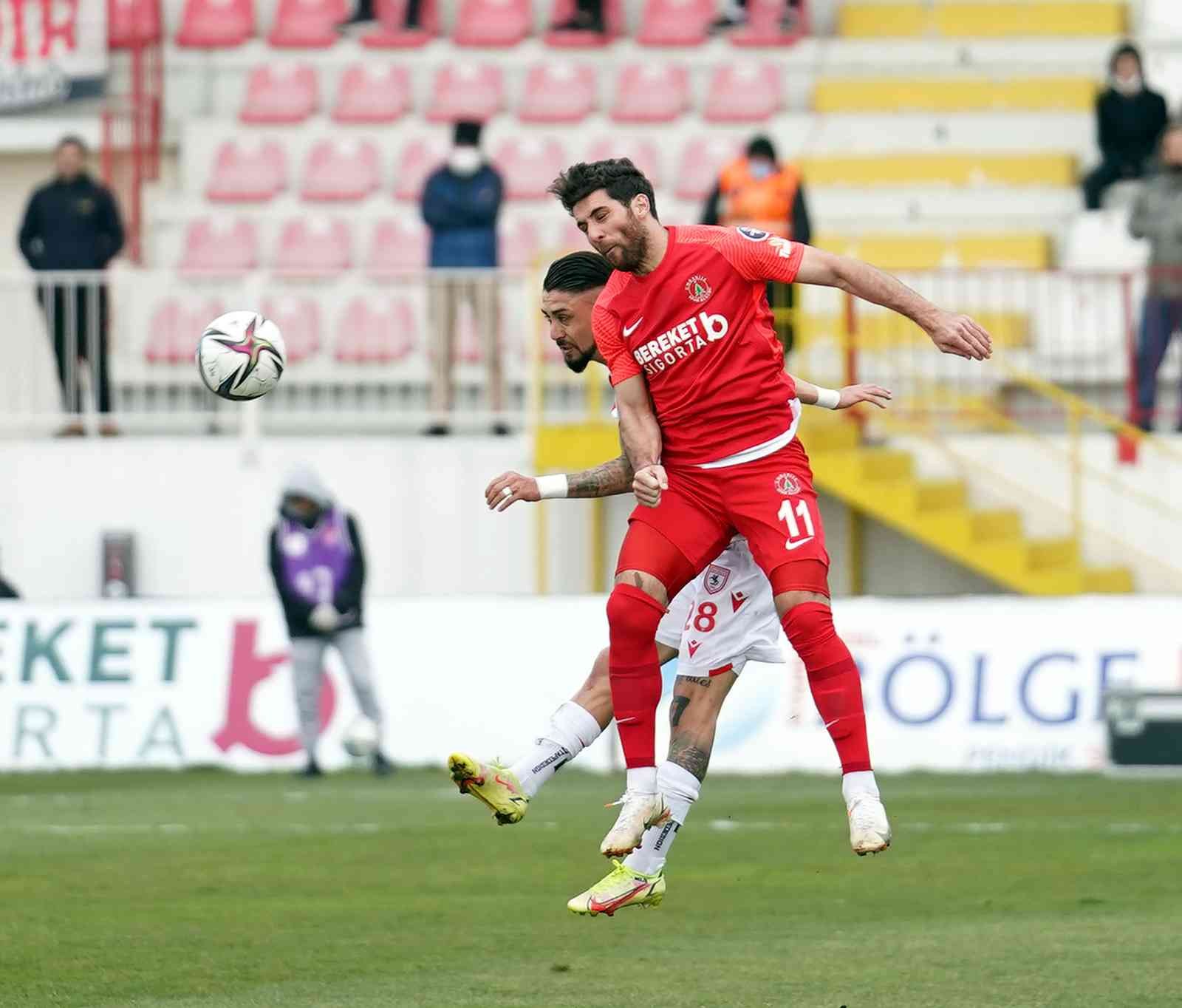 Spor Toto 1. Lig’in 27. haftasında Ümraniyespor, sahasında Samsunspor ile karşılaştı. İstanbul ekibi sahadan 3-1 galip ayrıldı. Maçtan dakikalar ...