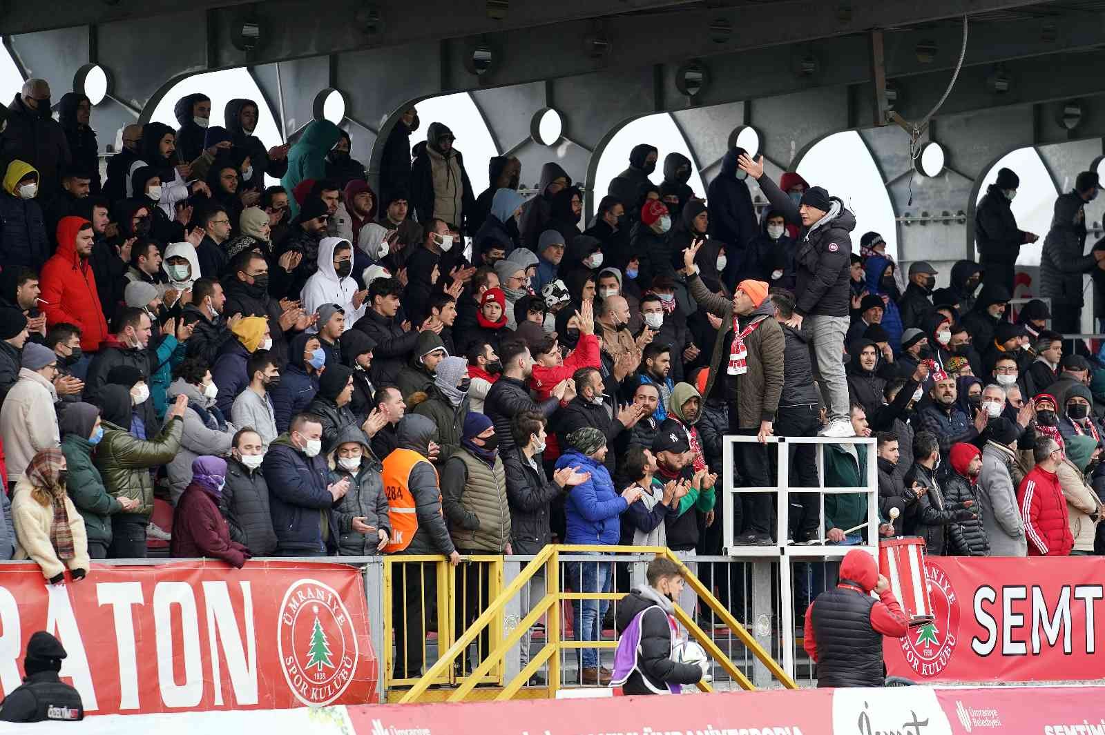 Spor Toto 1. Lig’in 27. haftasında Ümraniyespor, sahasında Samsunspor ile karşılaştı. İstanbul ekibi sahadan 3-1 galip ayrıldı. Maçtan dakikalar ...