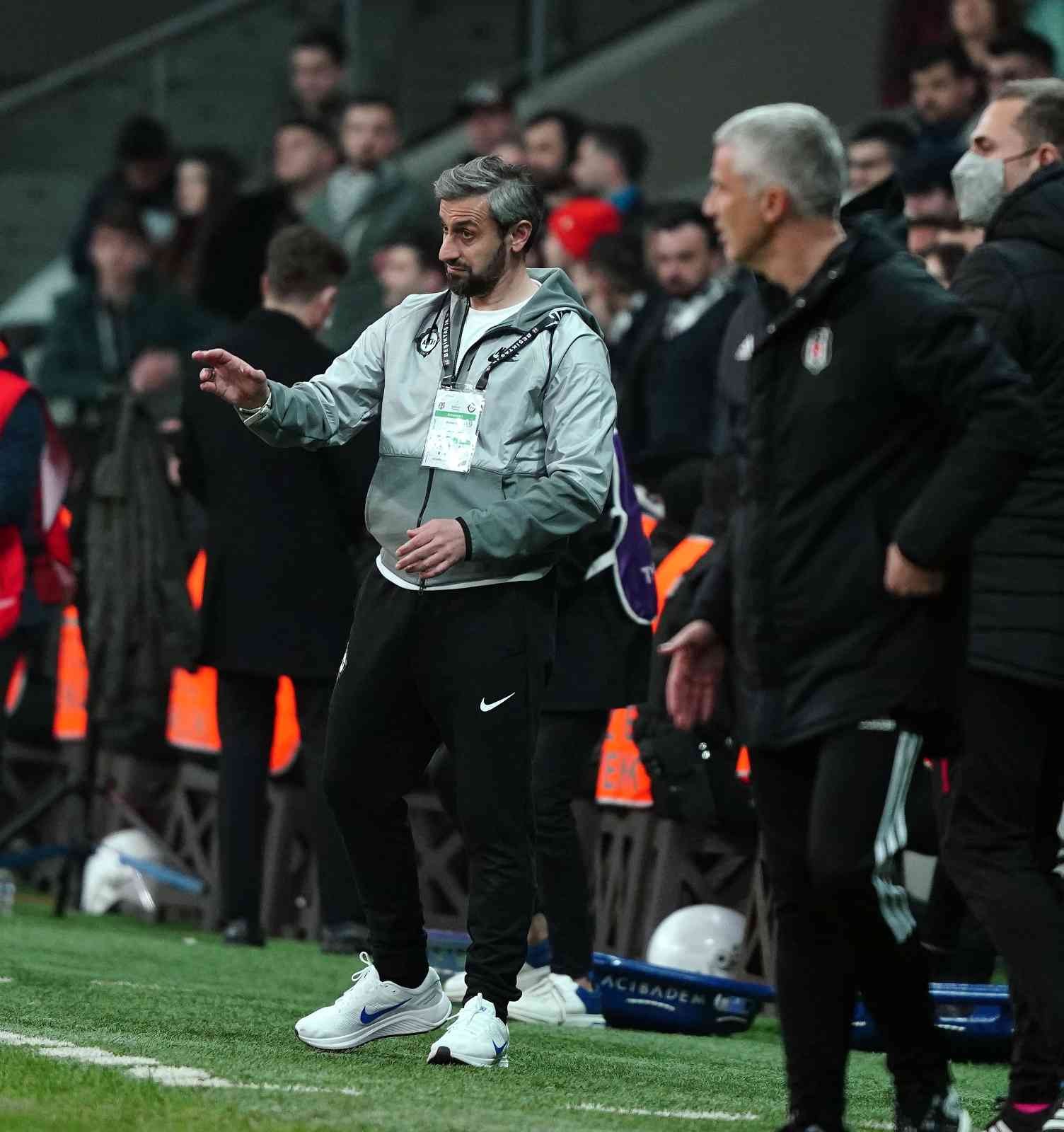 Spor Toto Süper Lig’in 26. haftasında Beşiktaş, Altay’ı ağırladı. Müsabaka siyah-beyazlı ekibin 1-0’lık üstünlüğüyle sona erdi. Maçtan ...