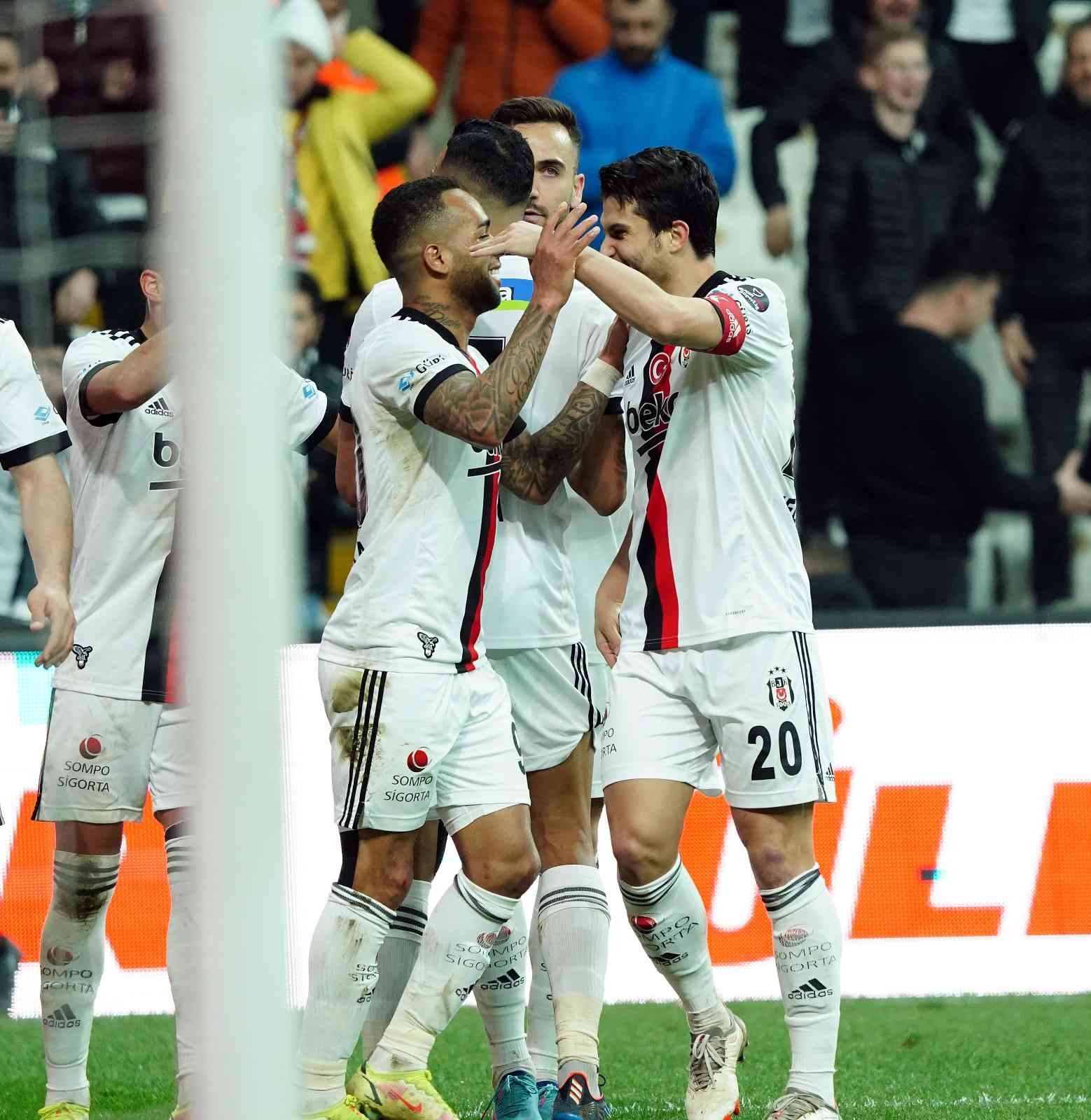 Spor Toto Süper Lig’in 26. haftasında Beşiktaş, Altay’ı ağırladı. Müsabaka siyah-beyazlı ekibin 1-0’lık üstünlüğüyle sona erdi. Maçtan ...