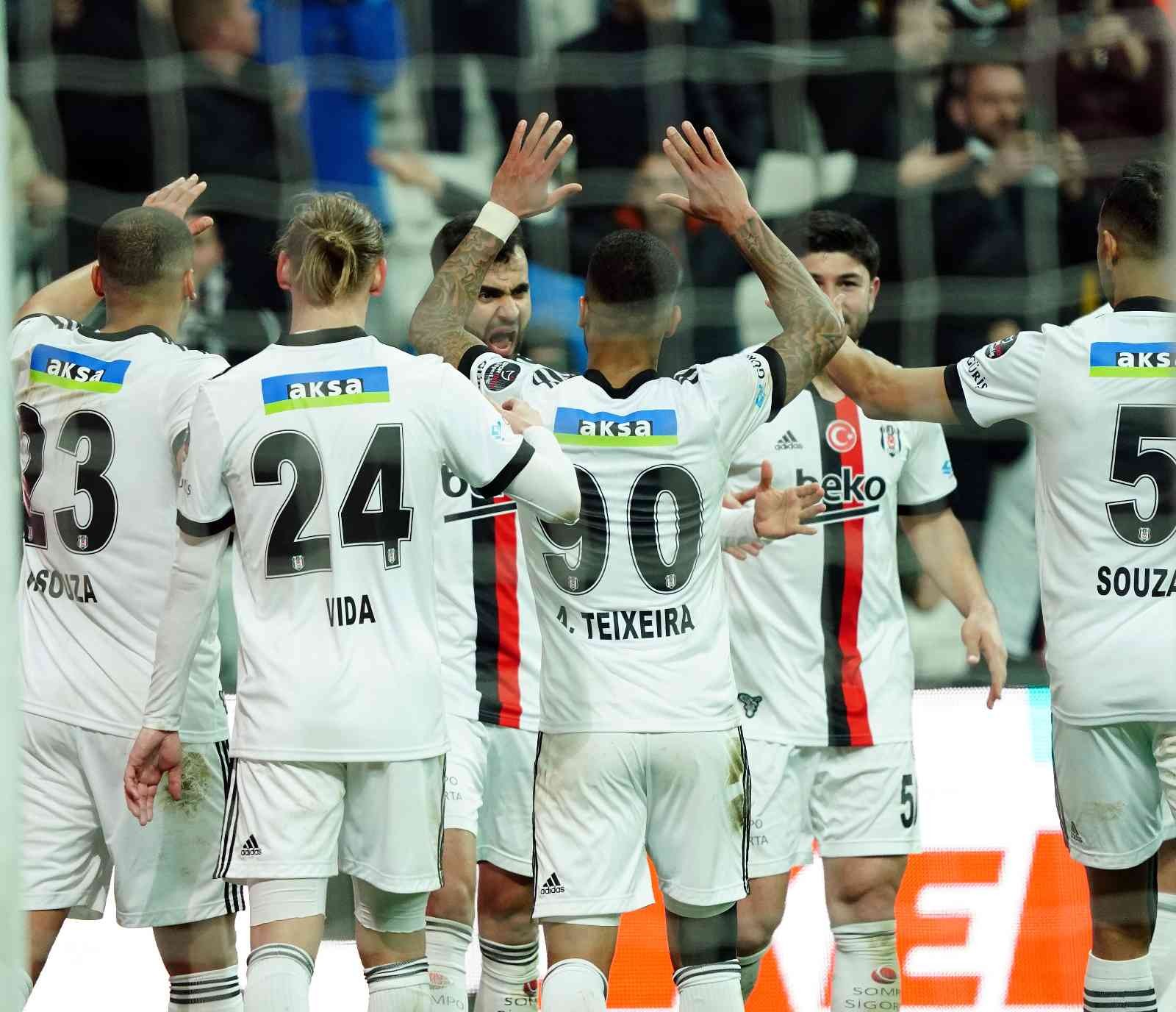 Spor Toto Süper Lig’in 26. haftasında Beşiktaş, Altay’ı ağırladı. Müsabaka siyah-beyazlı ekibin 1-0’lık üstünlüğüyle sona erdi. Maçtan ...