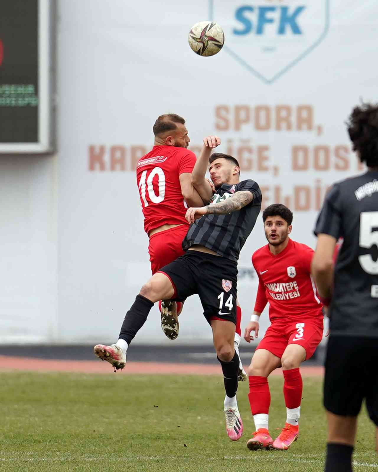 TFF 3. Lig 1. Grup 24. hafta mücadelesinde Sancaktepe Futbol Kulübü, sahasında karşılaştığı Nevşehir Belediyespor’a 2-1 yenildi. Stat: 15 Temmuz ...