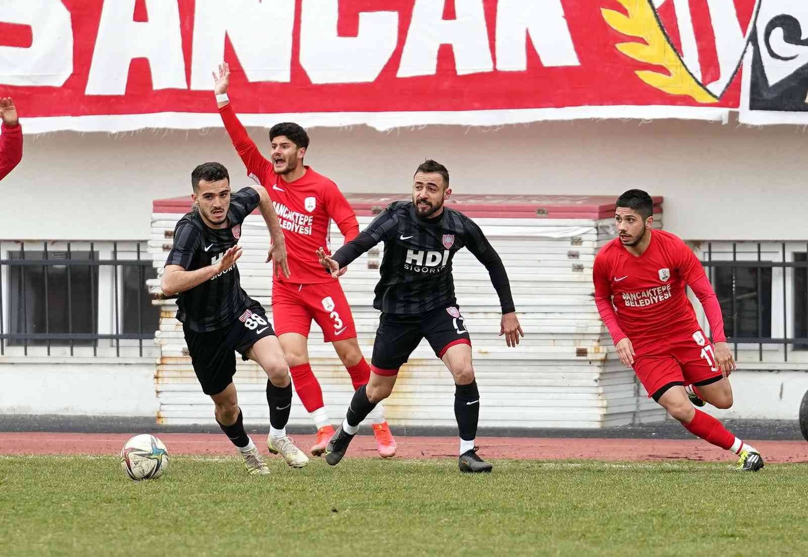 TFF 3. Lig 1. Grup 24. hafta mücadelesinde Sancaktepe Futbol Kulübü, sahasında karşılaştığı Nevşehir Belediyespor’a 2-1 yenildi. Stat: 15 Temmuz ...