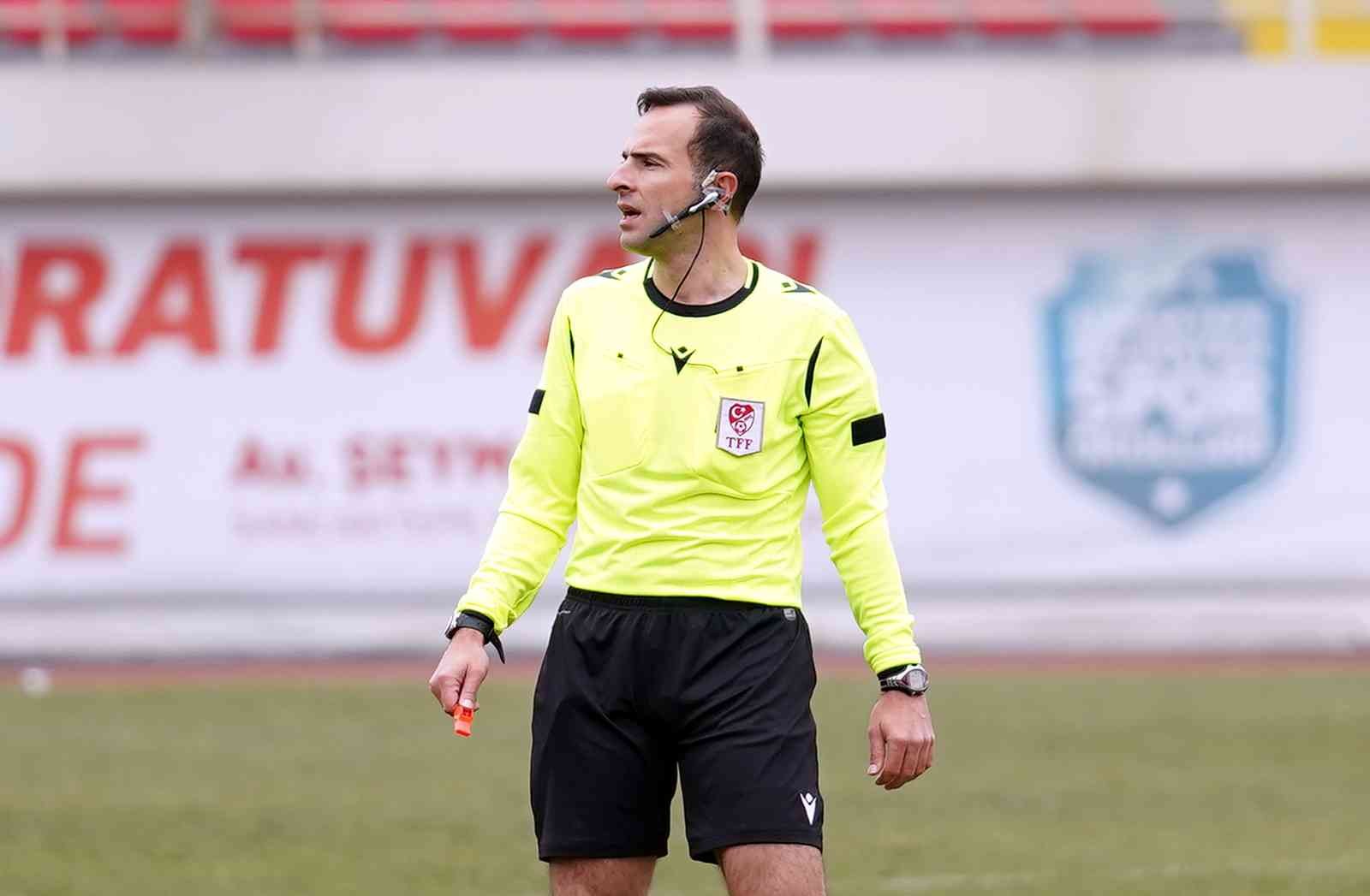 TFF 3. Lig 1. Grup 24. hafta mücadelesinde Sancaktepe Futbol Kulübü, sahasında karşılaştığı Nevşehir Belediyespor’a 2-1 yenildi. Stat: 15 Temmuz ...