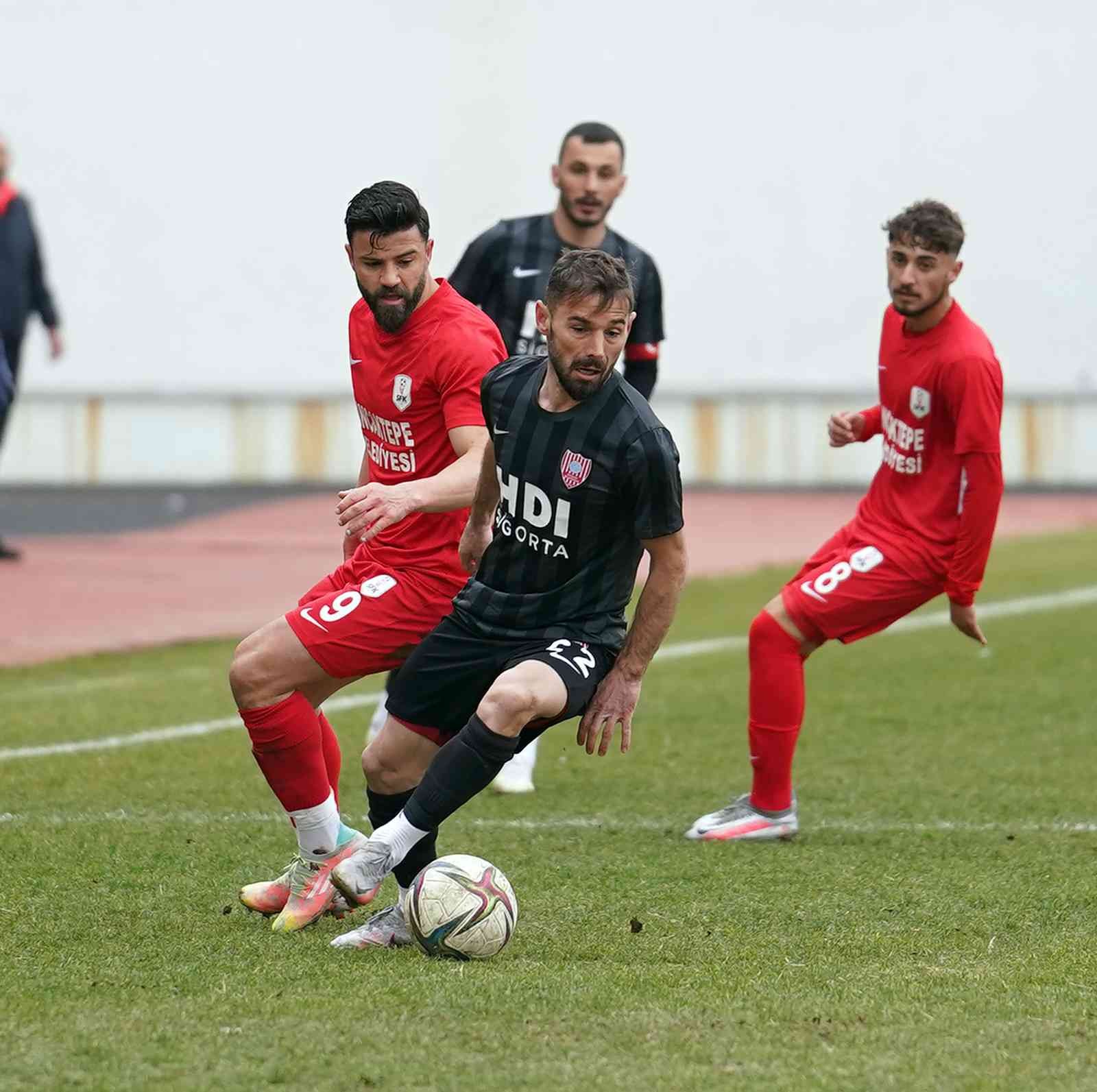 TFF 3. Lig 1. Grup 24. hafta mücadelesinde Sancaktepe Futbol Kulübü, sahasında karşılaştığı Nevşehir Belediyespor’a 2-1 yenildi. Stat: 15 Temmuz ...