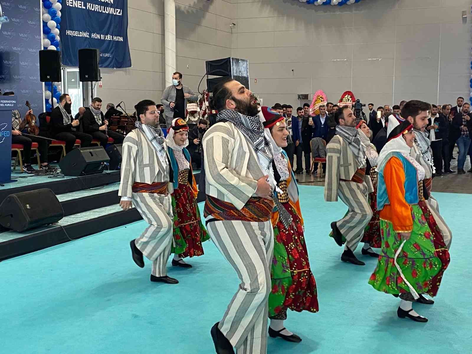 Yenikapı’da yapılan Van Dernekler Federasyonu 6. Olağan Genel Kurulu, yeni başkanını seçti. Mehmet Fatih Yağız’ın yeni başkanı olduğu Van ...