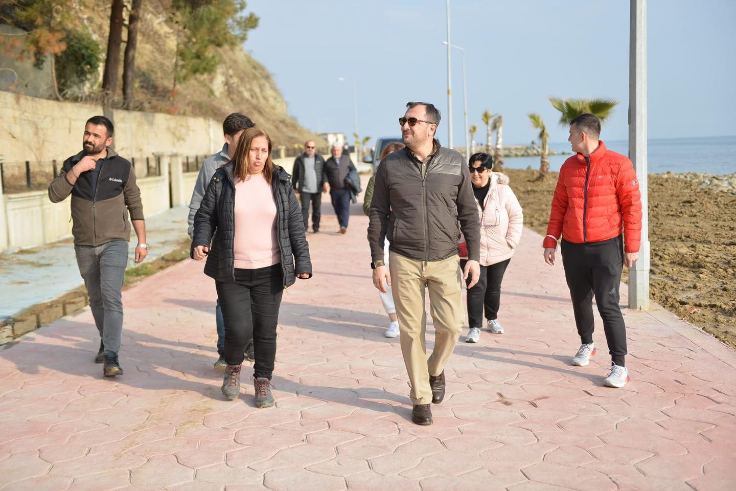 Süleymanpaşa Belediyesi, şehre kazandırılan iki yeni sahil şeridinde yaz hazırlıklarına başladı. Belediye Başkanı Yüksel hazırlıkları yerinde ...