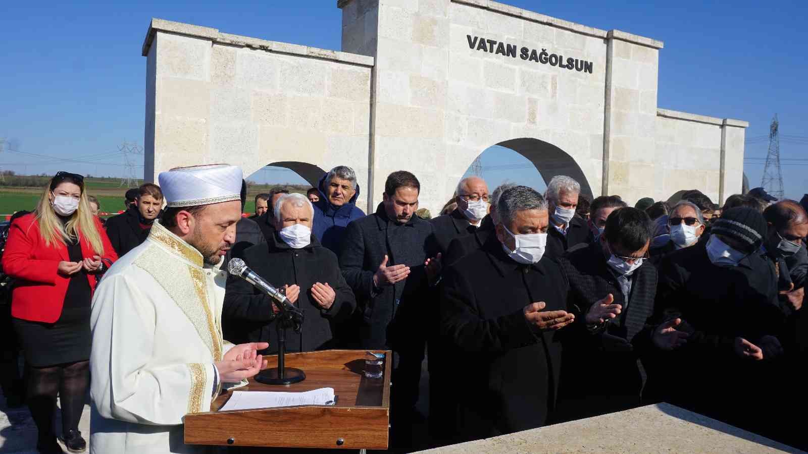 Edirne’de 18 Mart Çanakkale Zaferi ve Şehitleri Anma Günü’nde düzenlenen törende şehitler anıldı. Çanakkale Deniz Zaferi nedeniyle yurdun her ...