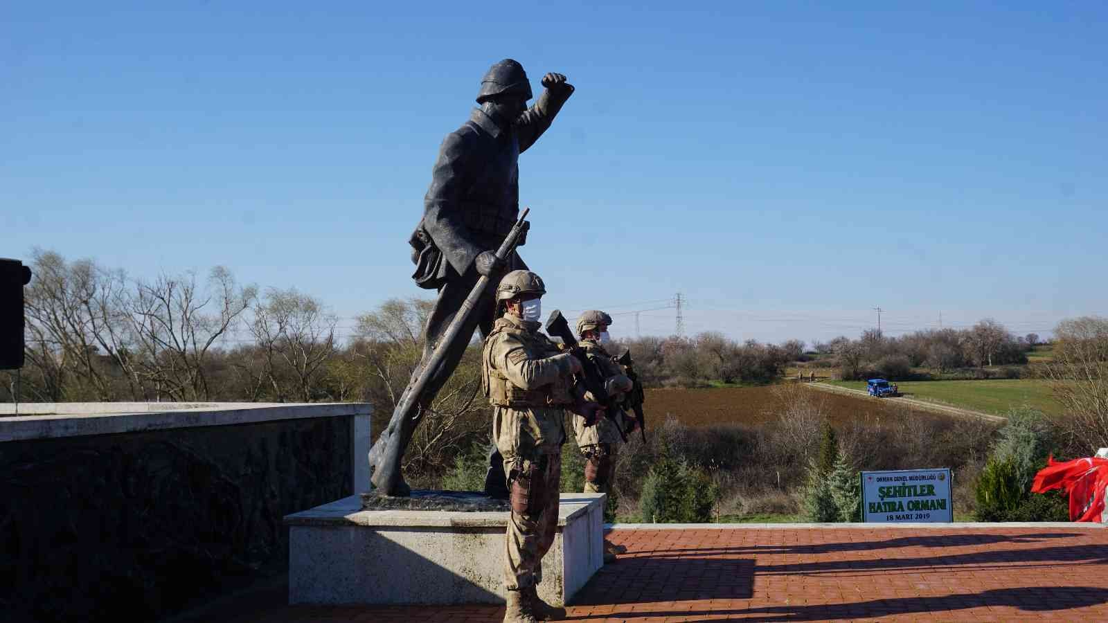 Edirne’de 18 Mart Çanakkale Zaferi ve Şehitleri Anma Günü’nde düzenlenen törende şehitler anıldı. Çanakkale Deniz Zaferi nedeniyle yurdun her ...