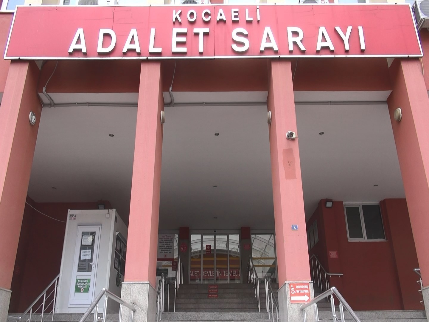 Kocaeli’de ağabeyinin 7 yaşındaki torununa cinsel istismar uyguladığı iddiasıyla yargılanan 60 yaşındaki sanık, delil yetersizliğinden beraat ...