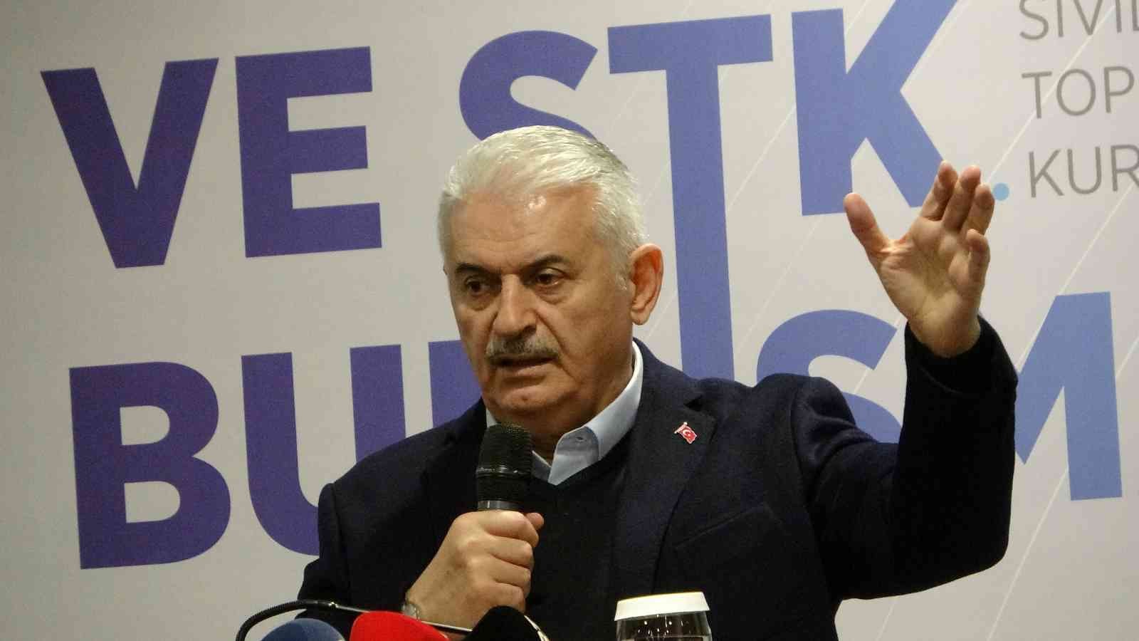 Adalet ve Kalkınma Partisi (AK Parti) Genel Başkan Vekili Binali Yıldırım, partisinin Tekirdağ İl Başkanlığı’nca Çorlu’da düzenlenen toplantıda ...