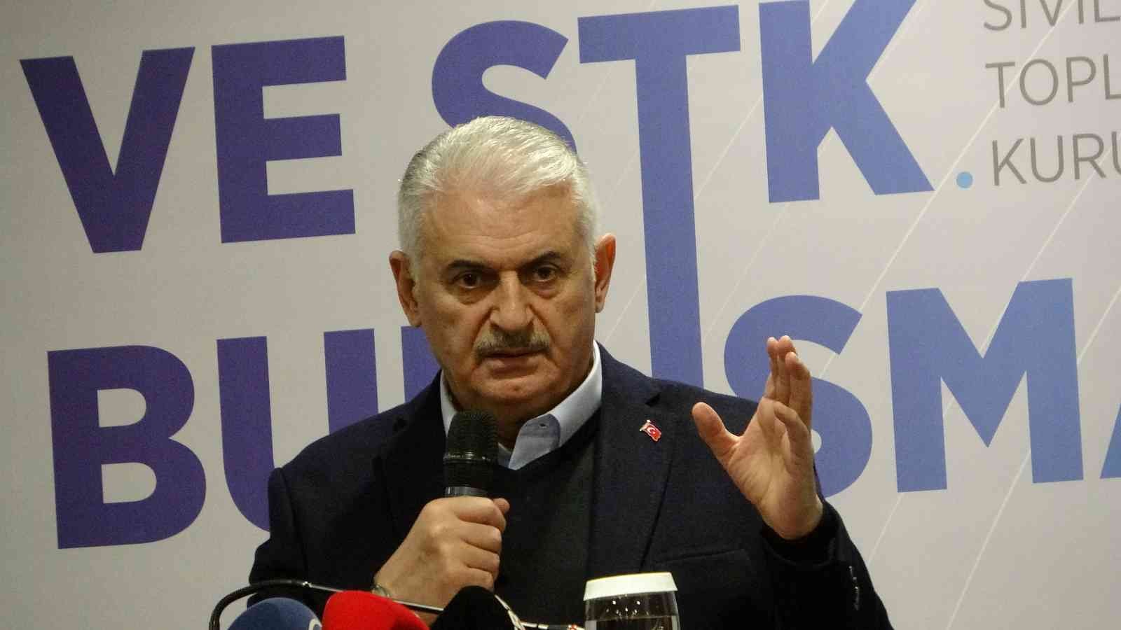 Adalet ve Kalkınma Partisi (AK Parti) Genel Başkan Vekili Binali Yıldırım, partisinin Tekirdağ İl Başkanlığı’nca Çorlu’da düzenlenen toplantıda ...