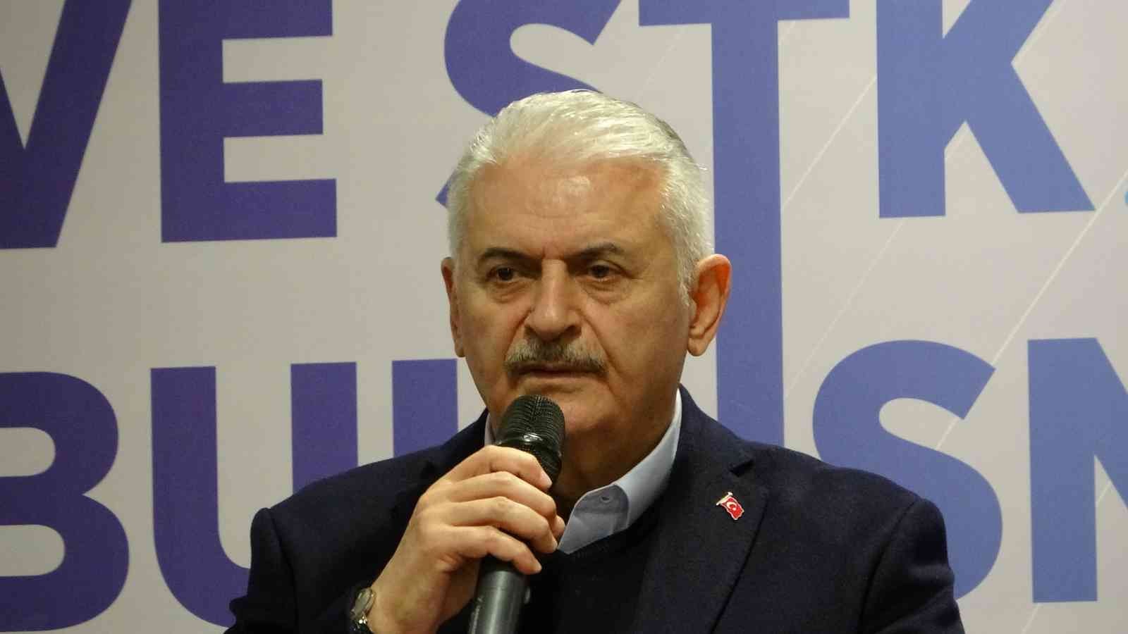 Adalet ve Kalkınma Partisi (AK Parti) Genel Başkan Vekili Binali Yıldırım, partisinin Tekirdağ İl Başkanlığı’nca Çorlu’da düzenlenen toplantıda ...