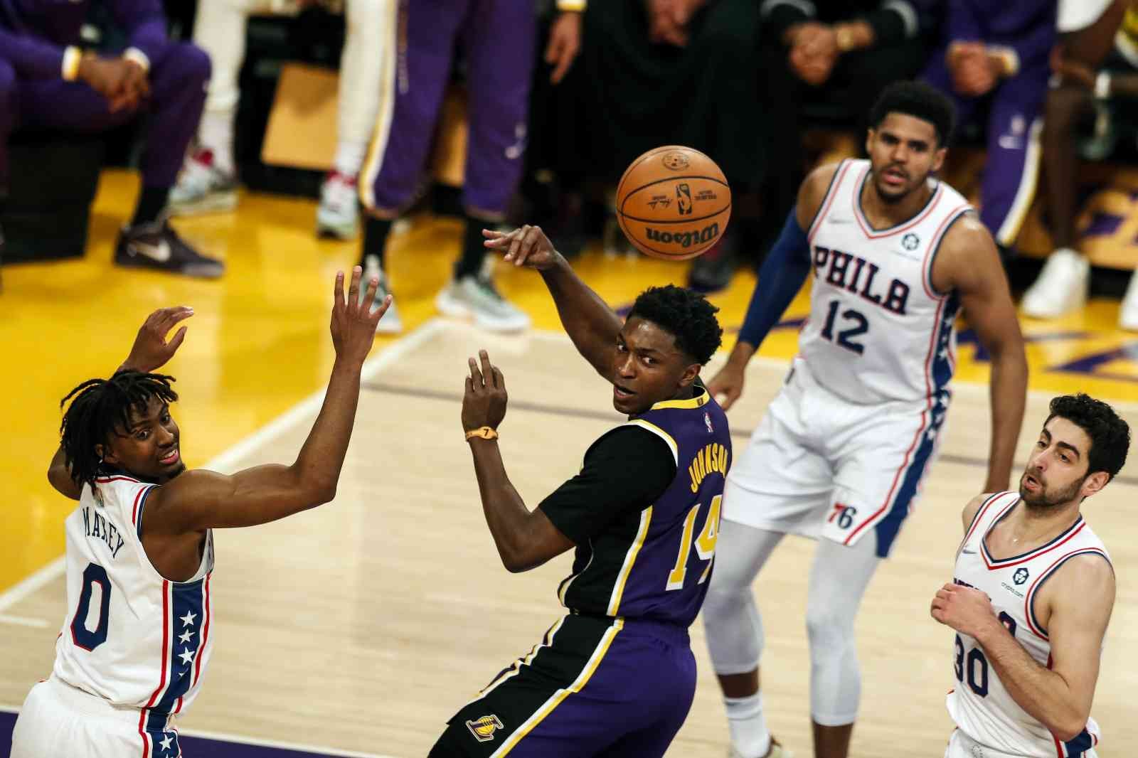 NBA’e gece oynanan 7 maçla devam edildi. Milli basketbolcular Alperen Şengün ve Furkan Korkmaz’ın takımları geceyi galibiyetle tamamladı. Doğu ...