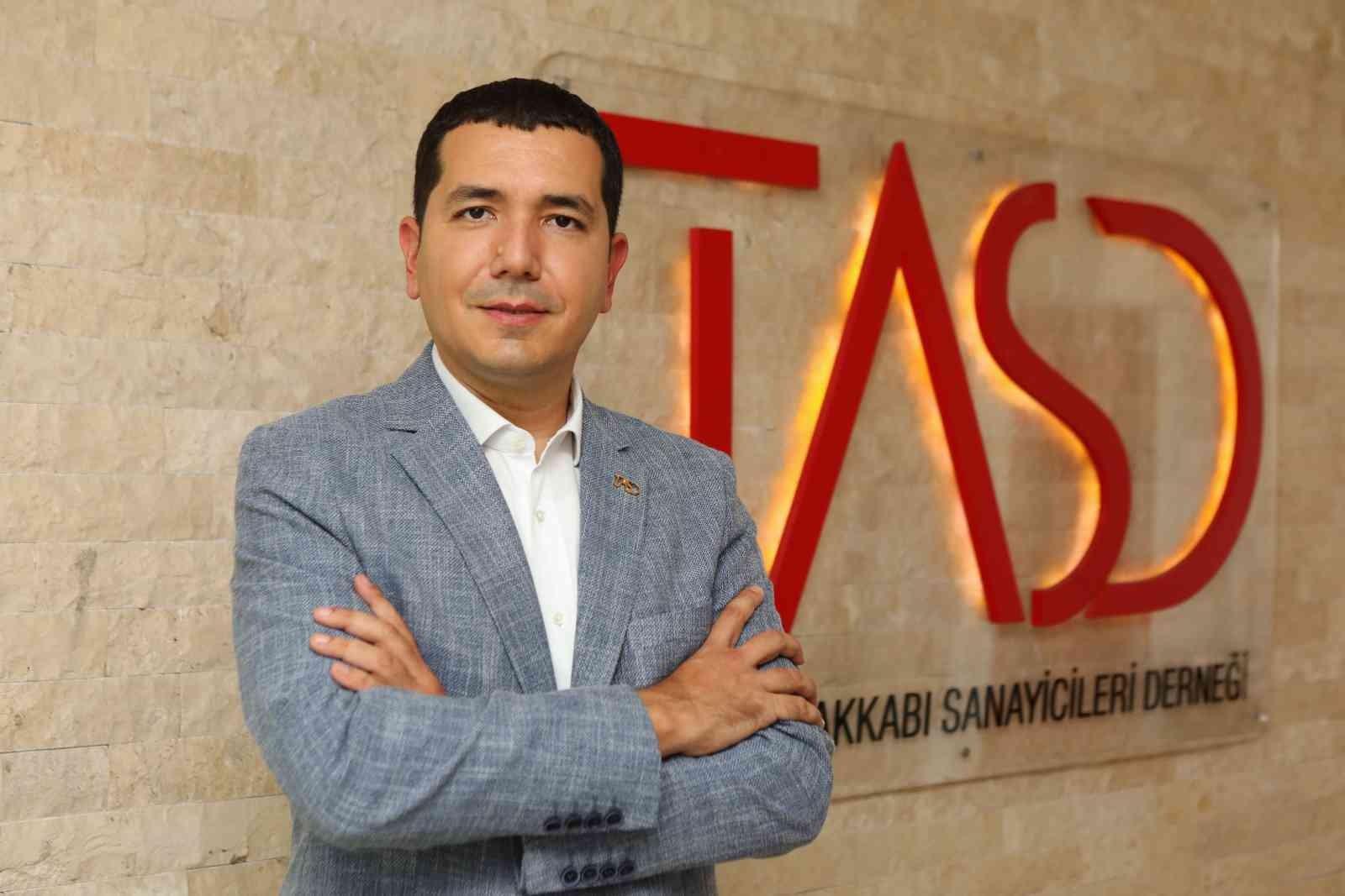 TASD Başkanı Berke İçten, Türkiye’nin ayakkabı ihracatında Rusya’nın ilk sırada yer aldığına dikkat çekerek, burada yaşanan kaybı 30 Mart’ta ...