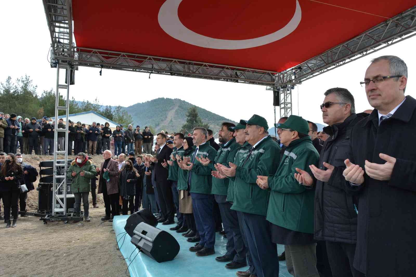 Balıkesir’de yapımı Devlet Su İşleri tarafından tamamlanan tesislerin açılışı Cumhurbaşkanı Yardımcısı Fuat Oktay’ın da canlı yayınla katıldığı ...