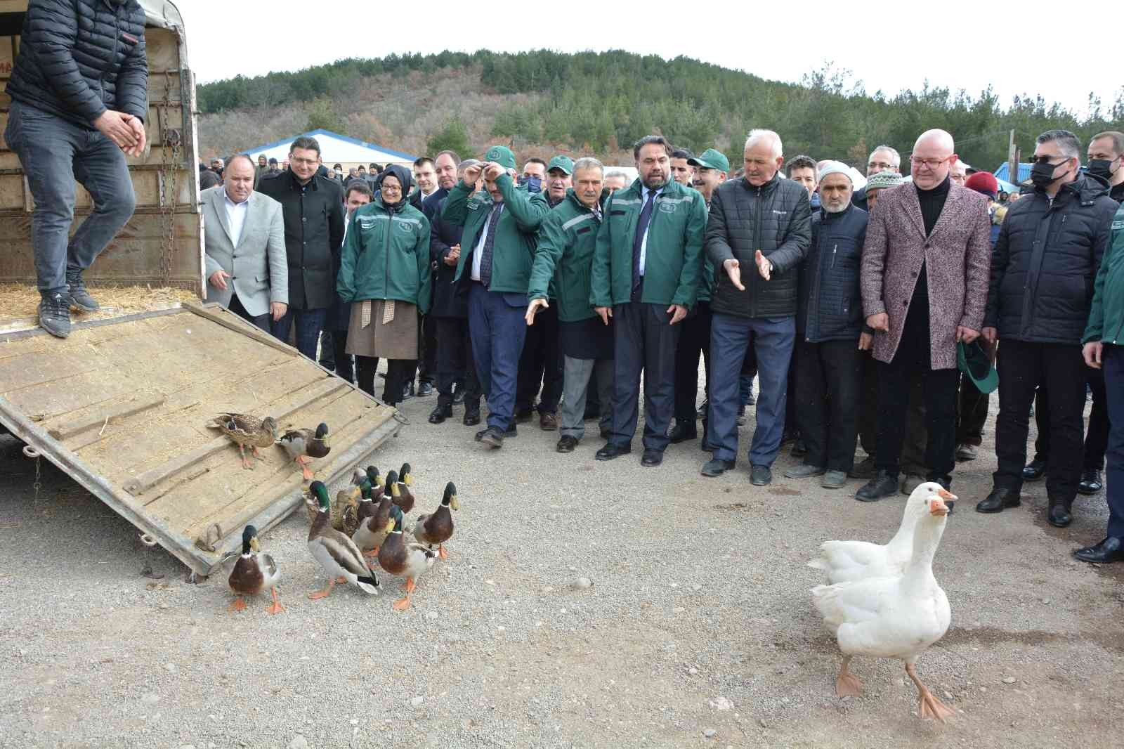 Balıkesir’de yapımı Devlet Su İşleri tarafından tamamlanan tesislerin açılışı Cumhurbaşkanı Yardımcısı Fuat Oktay’ın da canlı yayınla katıldığı ...