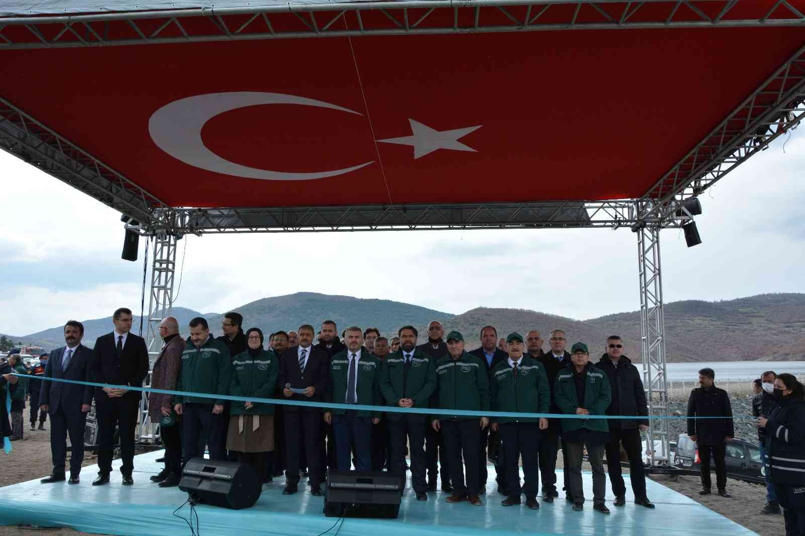 Balıkesir’de yapımı Devlet Su İşleri tarafından tamamlanan tesislerin açılışı Cumhurbaşkanı Yardımcısı Fuat Oktay’ın da canlı yayınla katıldığı ...