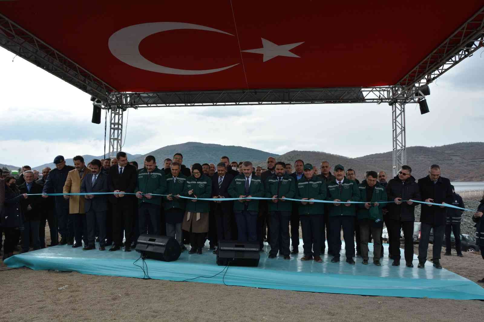 Balıkesir’de yapımı Devlet Su İşleri tarafından tamamlanan tesislerin açılışı Cumhurbaşkanı Yardımcısı Fuat Oktay’ın da canlı yayınla katıldığı ...