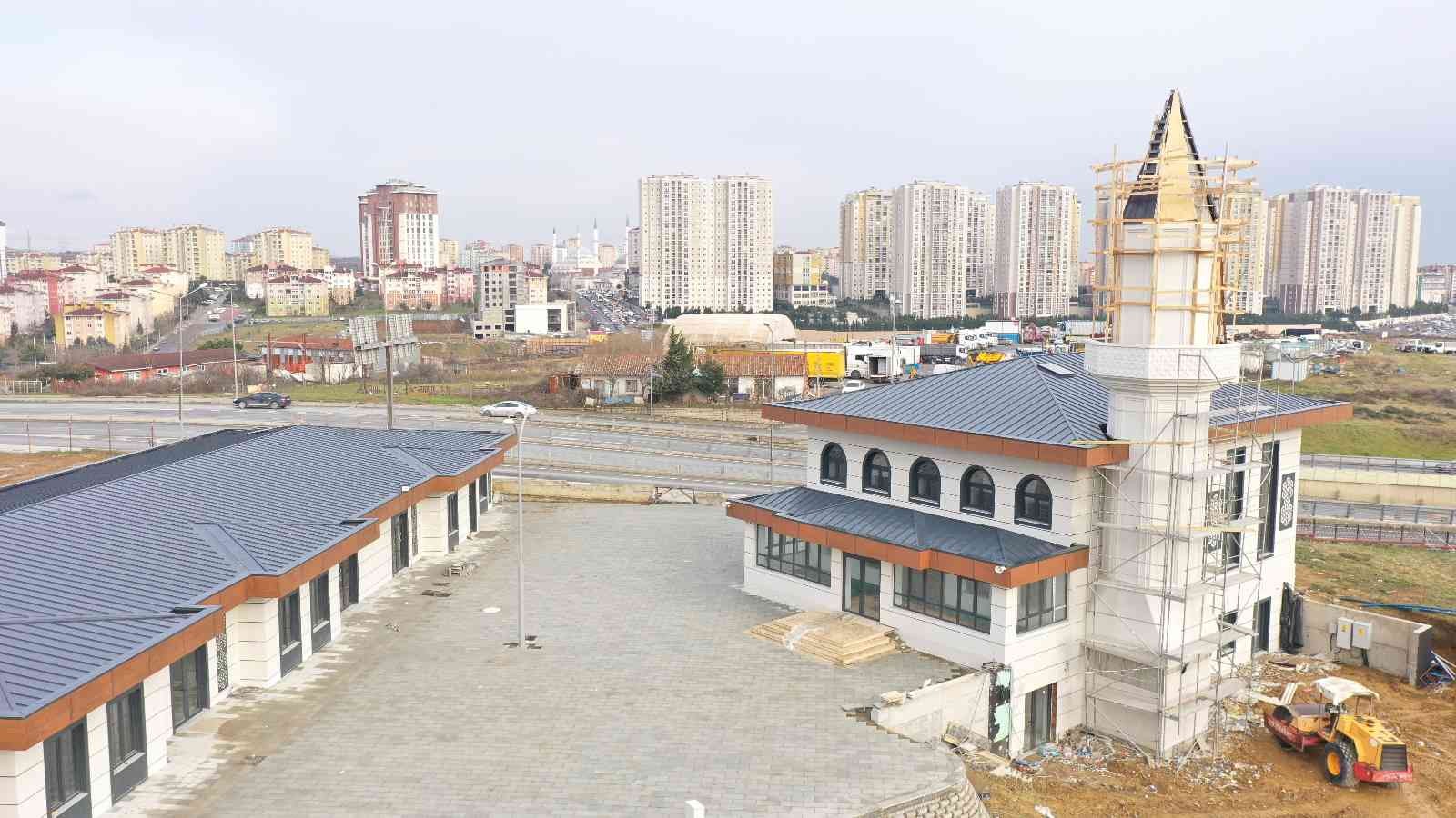 Başakşehir’de, hayırseverlerin desteğiyle inşa edilen Şinasi Ünsal Camii ve Taziye Evi’nde sona gelindi. Bin 200 kişinin aynı anda ibadet ...