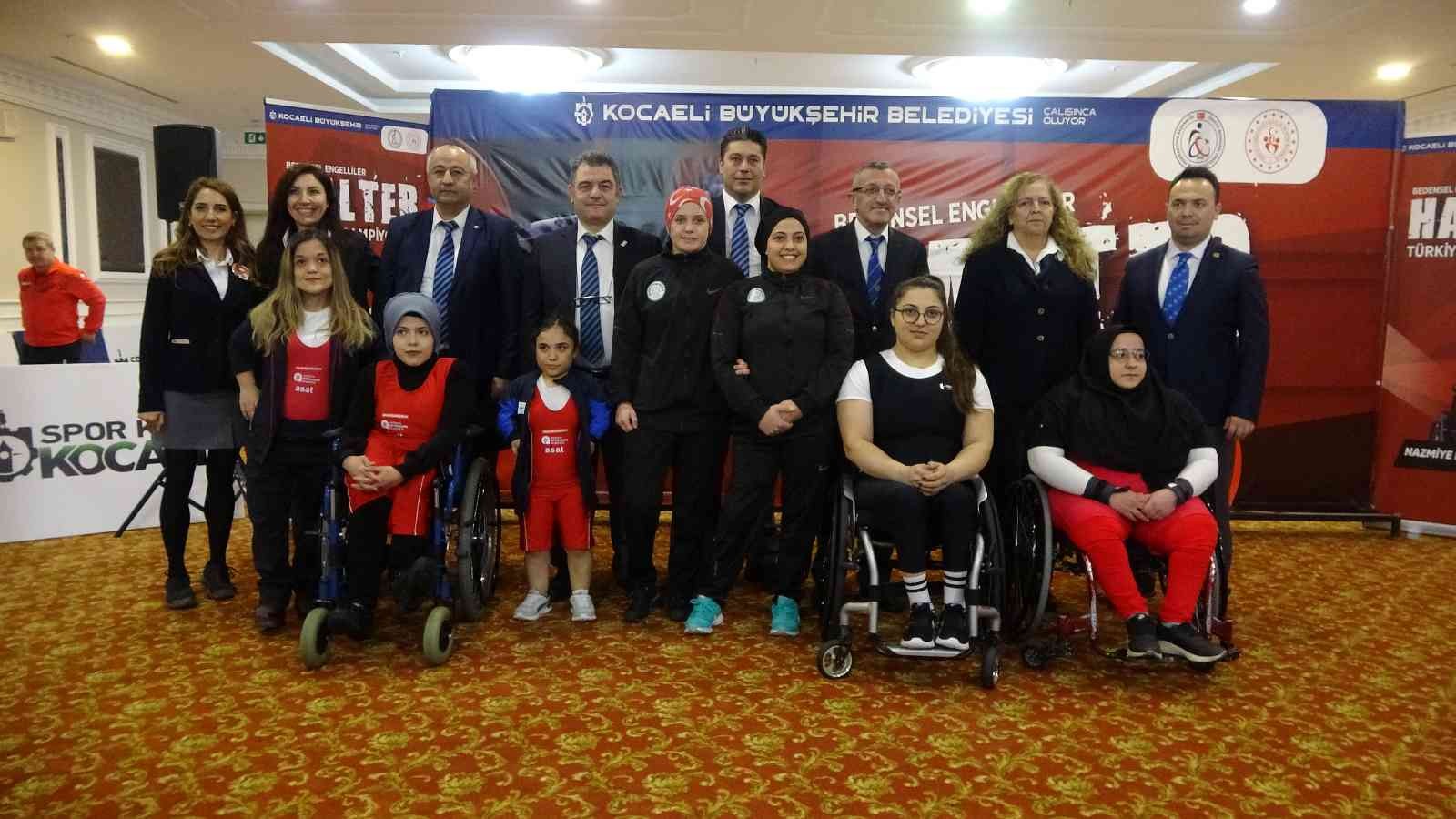 KOCAELİ (İHA) – Kocaeli’de düzenlenen ve 17 ilden 43 sporcunun katıldığı Bedensel Engelliler Halter Türkiye Şampiyonası açılış seremonisiyle ...