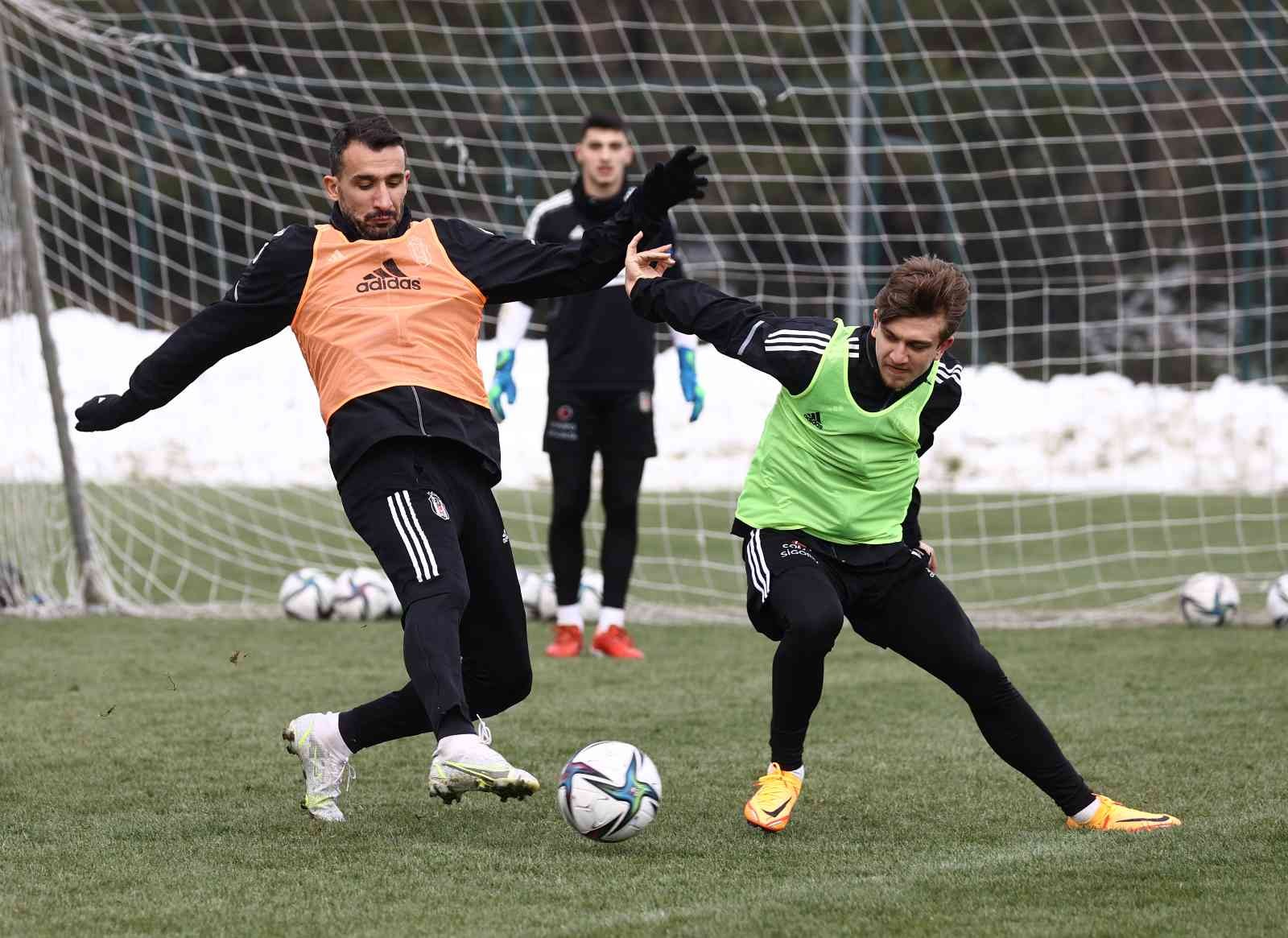 Beşiktaş, Spor Toto Süper Lig’in 30. haftasında sahasında Hatayspor ile oynayacağı maçın hazırlıklarına ara vermeden başladı. Teknik Direktör ...