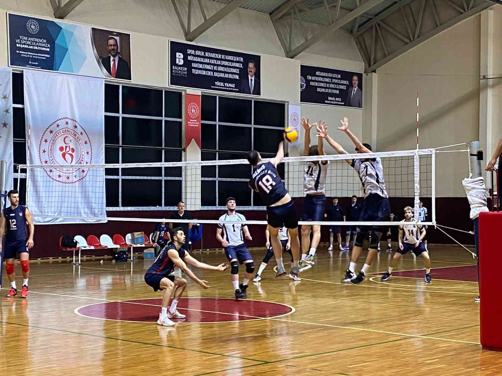 TVF Erkekler Alpaslan Endüstri Erkekler 1. Ligi’nde mücadele eden Bigadiç Belediyespor, A Grubu 19. hafta maçında, kendi evinde Hekimoğlu Bursa ...