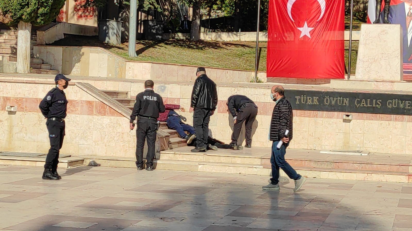 Bilecik’te boşanma aşamasındaki eşi Cemile Nur Acar ile kayınpederi Abdullah Acar’ı adliye çıkışında pompalı tüfekle öldüren zanlı ...