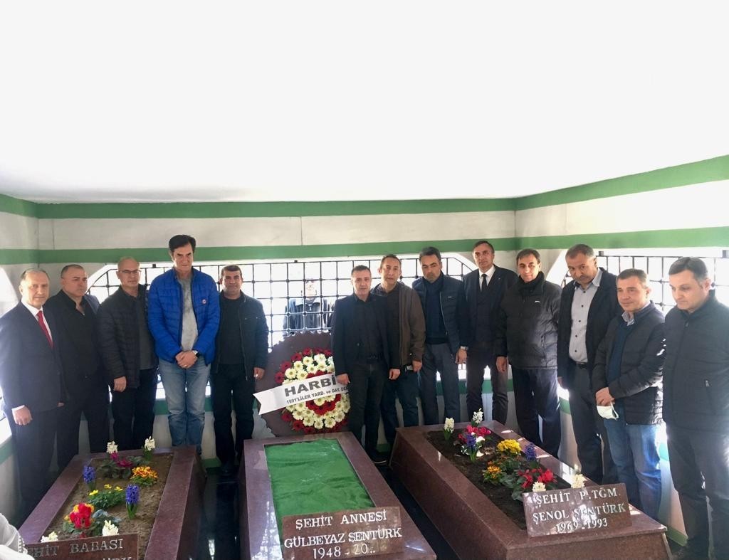 29 yıl önce Şırnak’ın Silopi ilçesinde şehit olan Bursalı Piyade Teğmen Şenol Şentürk unutulmadı. Bursalı şehit şehadetinin 29.yılında eğitime ...