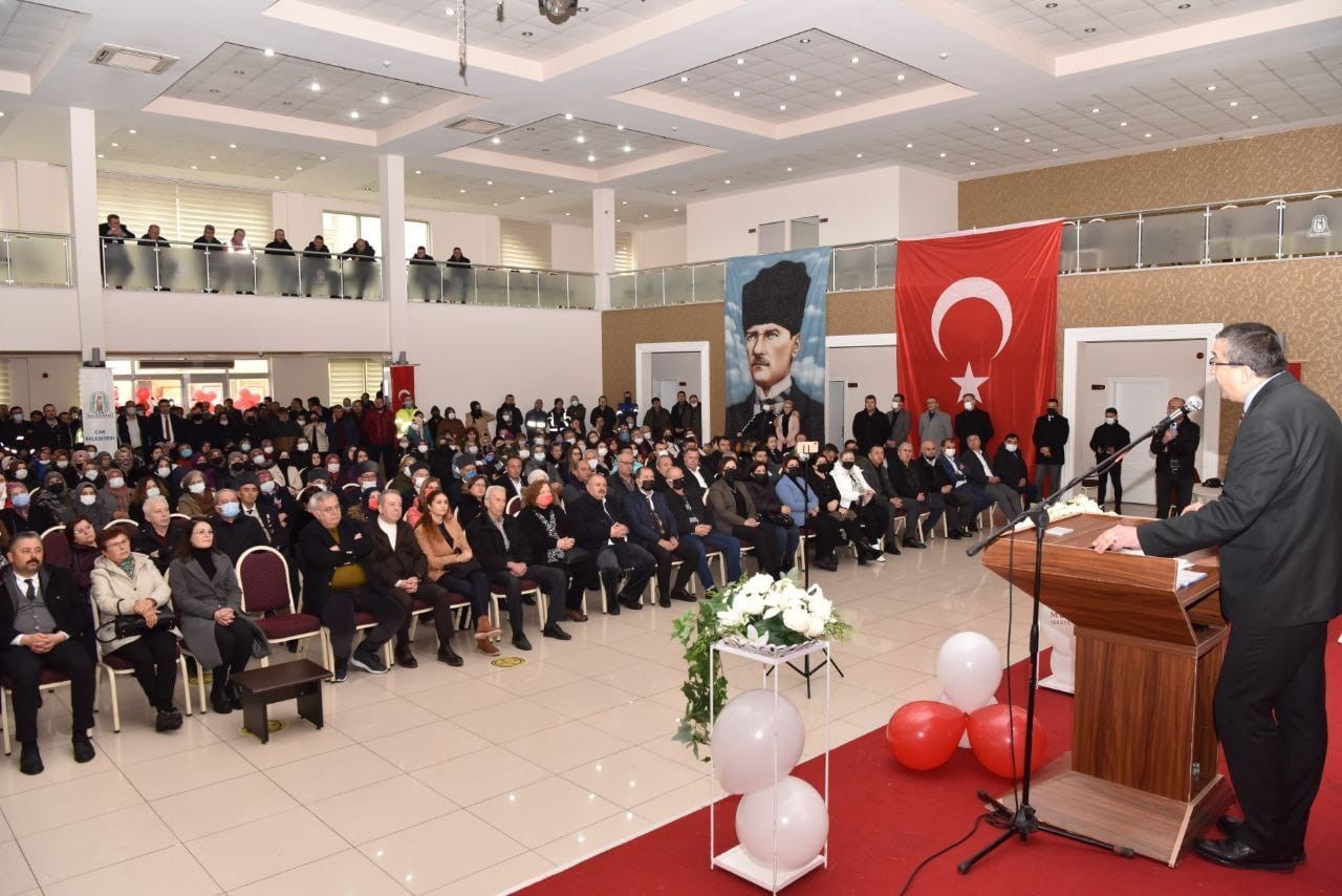 Çanakkale’nin Çan ilçesinde, Çan Belediyesi öncülüğünde tekstil atölyesi açıldı. Çan Belediyesi bünyesinde açıldığı ilk andan itibaren 30 kadına ...