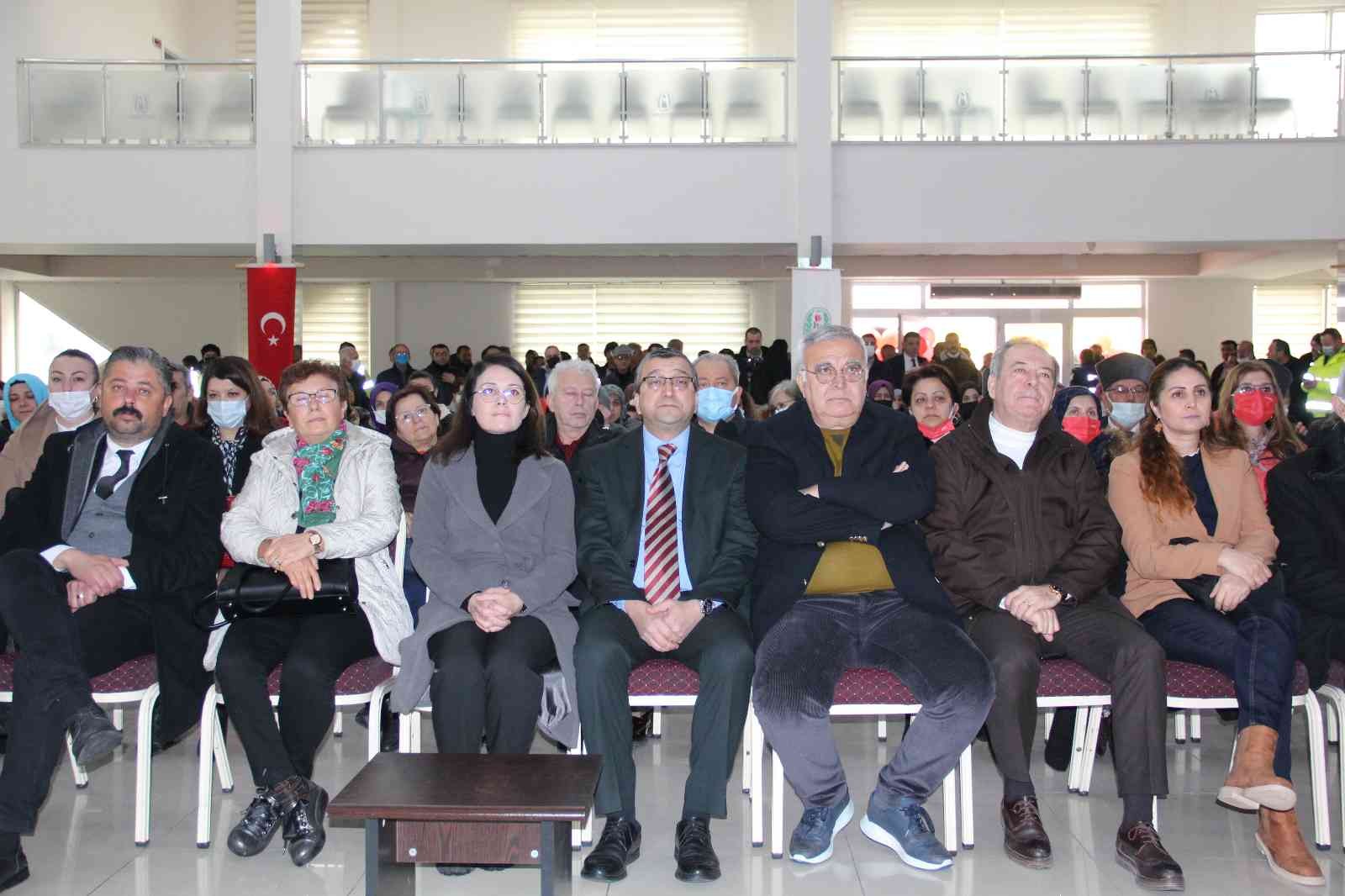 Çanakkale’nin Çan ilçesinde, Çan Belediyesi öncülüğünde tekstil atölyesi açıldı. Çan Belediyesi bünyesinde açıldığı ilk andan itibaren 30 kadına ...