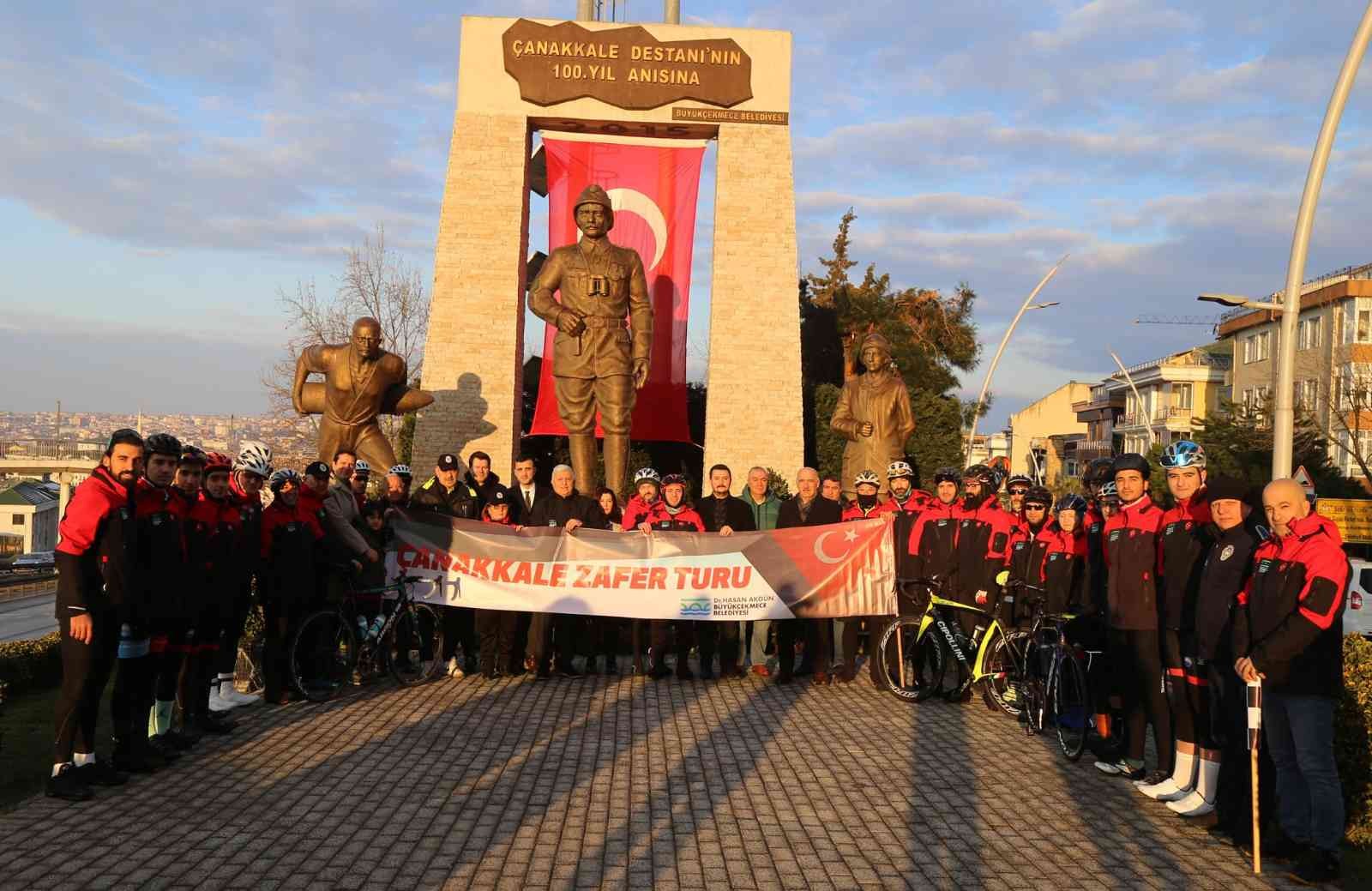 Büyükçekmece Belediyesi’nin geleneksel 18 Mart Çanakkale Zafer Turu etkinliği kapsamında yola çıkan 40 bisikletçi, Çanakkale şehitleri anısına ...