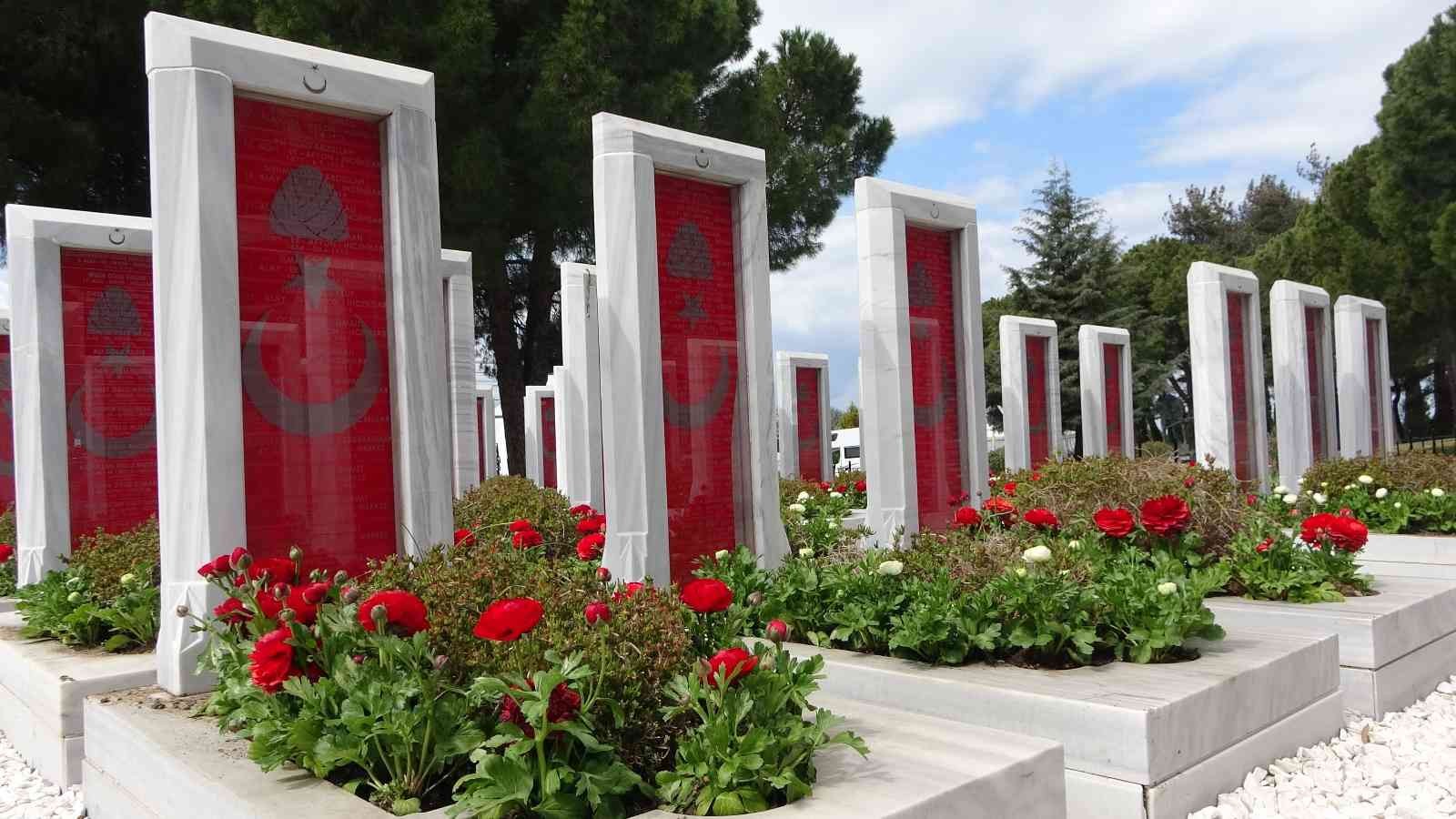 18 Mart Şehitleri Anma Günü ve Çanakkale Deniz Zaferi’nin 107’nci yıl dönümü kapsamında, Tarihi Gelibolu Yarımadası’ndaki Şehitler Abidesi’nde ...